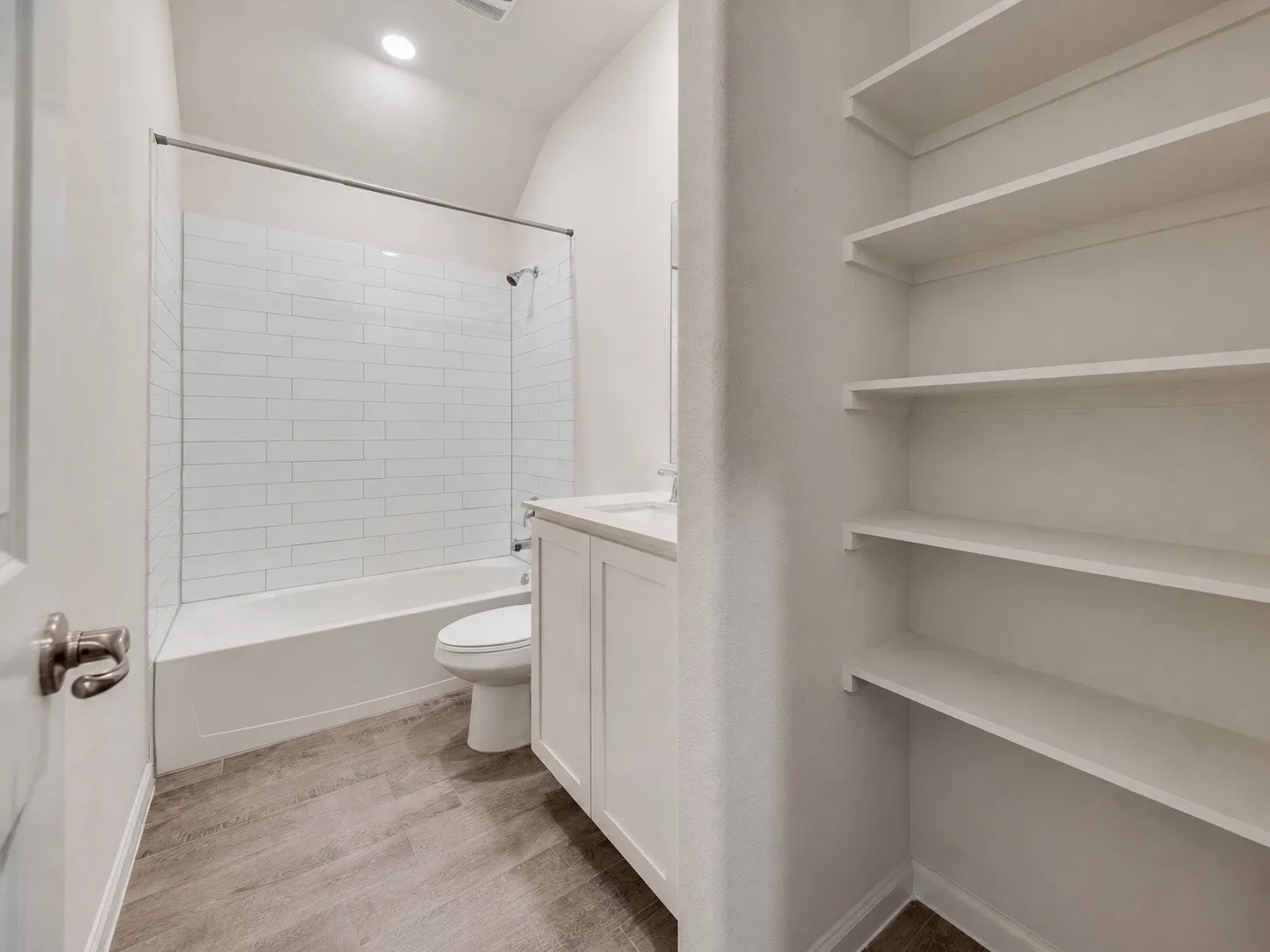 Single Family Residence For Sale in Denton County , 3206 Catoosa Lane, Aubrey, Texas 76227, 4 Bedroom, 2 Bathroom, 2 Garage spaces, 1,887 Sqft, built in 2022, mls#21354228, Real Estate Agent in Aubrey, Homes For Sale in Denton county, Homes For Sale in Aubrey, Realtor in Aubrey Texas, Real Estate Brokerage Independent Realty Texas, Luminita Cordes Realtor