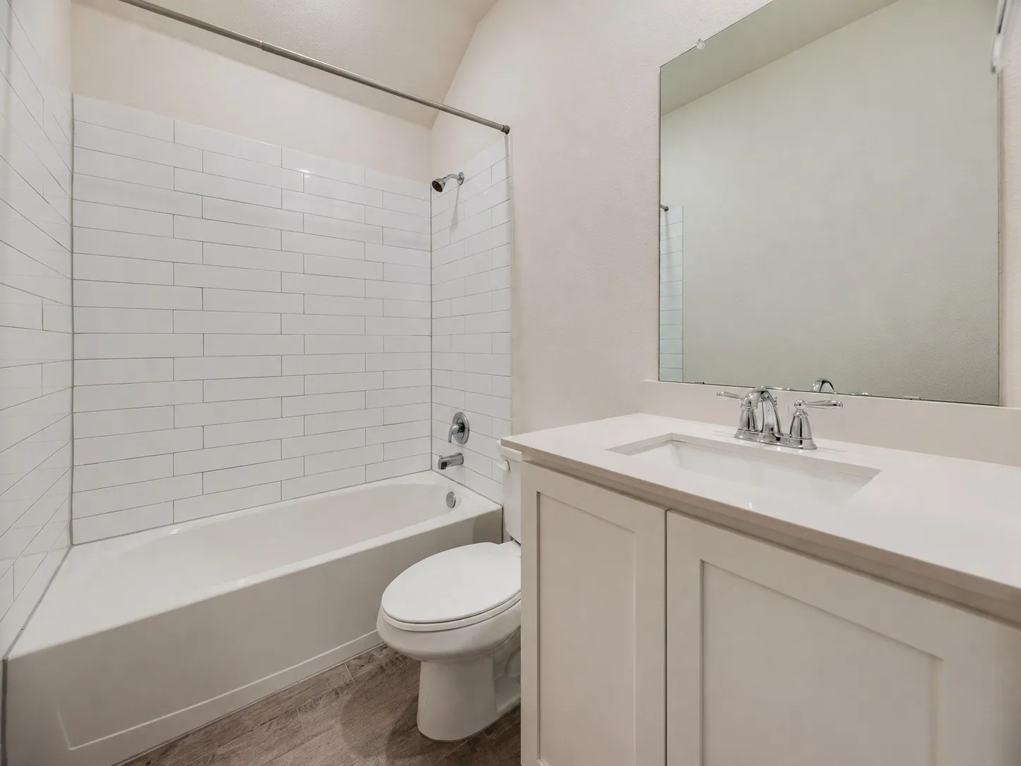 Single Family Residence For Sale in Denton County , 3206 Catoosa Lane, Aubrey, Texas 76227, 4 Bedroom, 2 Bathroom, 2 Garage spaces, 1,887 Sqft, built in 2022, mls#21354228, Real Estate Agent in Aubrey, Homes For Sale in Denton county, Homes For Sale in Aubrey, Realtor in Aubrey Texas, Real Estate Brokerage Independent Realty Texas, Luminita Cordes Realtor