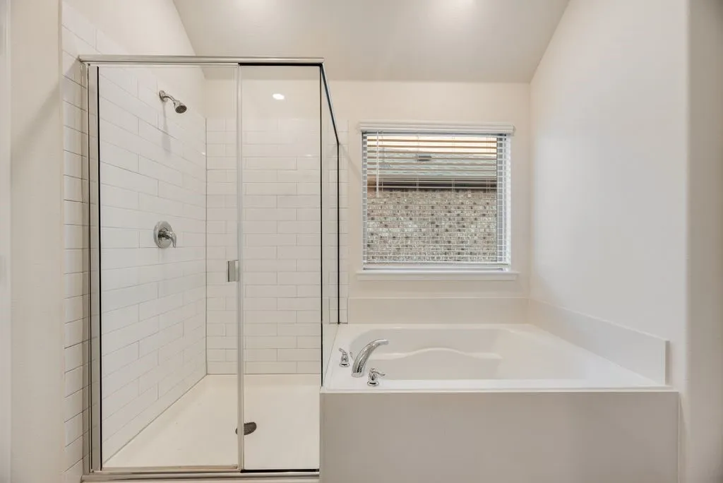 Single Family Residence For Sale in Denton County , 3206 Catoosa Lane, Aubrey, Texas 76227, 4 Bedroom, 2 Bathroom, 2 Garage spaces, 1,887 Sqft, built in 2022, mls#21354228, Real Estate Agent in Aubrey, Homes For Sale in Denton county, Homes For Sale in Aubrey, Realtor in Aubrey Texas, Real Estate Brokerage Independent Realty Texas, Luminita Cordes Realtor