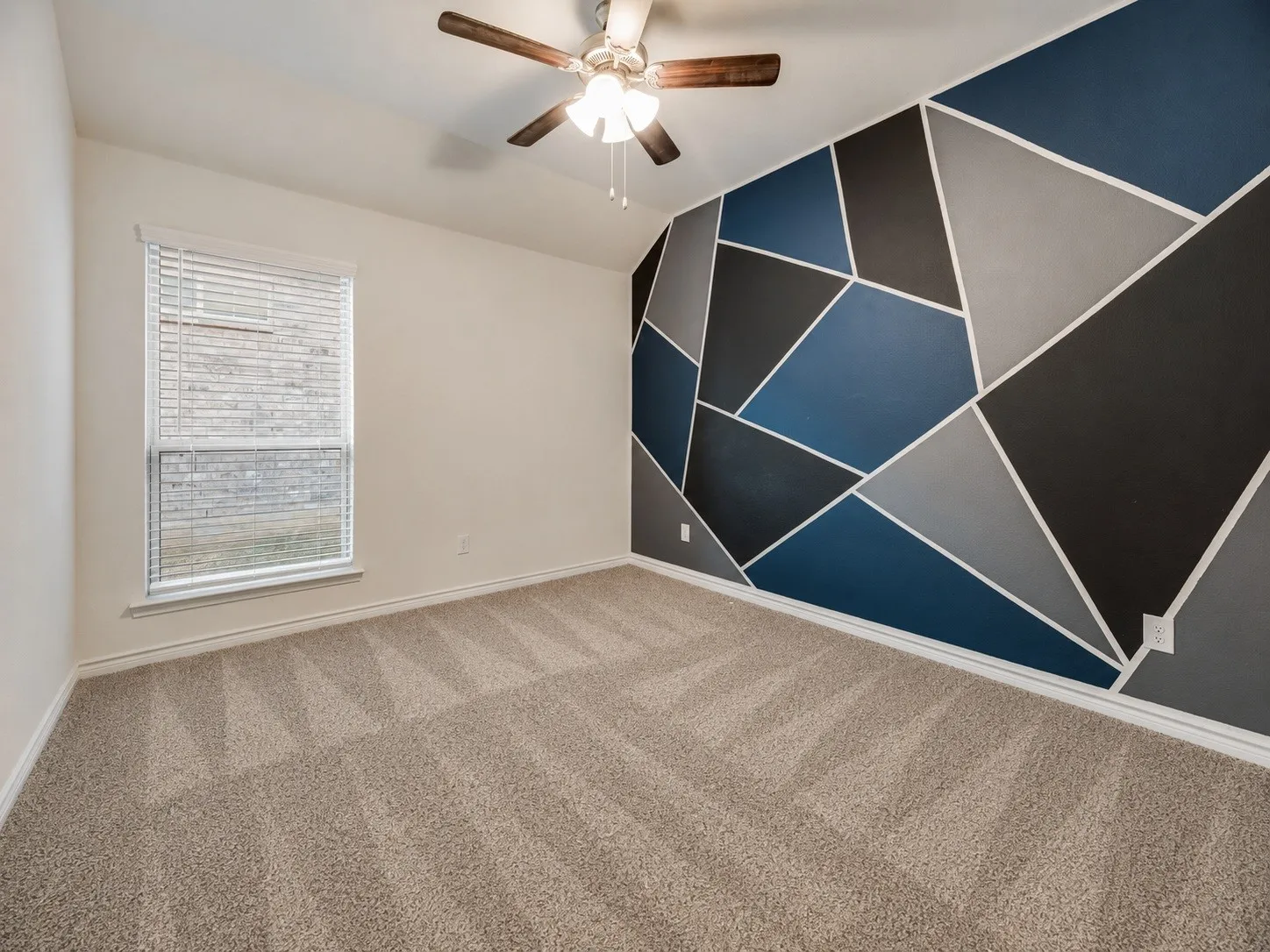 Single Family Residence For Sale in Denton County , 3206 Catoosa Lane, Aubrey, Texas 76227, 4 Bedroom, 2 Bathroom, 2 Garage spaces, 1,887 Sqft, built in 2022, mls#21354228, Real Estate Agent in Aubrey, Homes For Sale in Denton county, Homes For Sale in Aubrey, Realtor in Aubrey Texas, Real Estate Brokerage Independent Realty Texas, Luminita Cordes Realtor