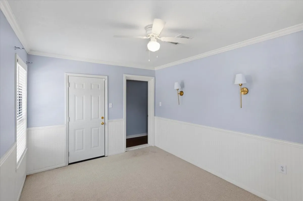 Single Family Residence For Sale in Tarrant County , 3808 Trail Lake Drive, Fort Worth, Texas 76109, 3 Bedroom, 2 Bathroom, Garage spaces, 1,808 Sqft, built in 1948, mls#21358690, Real Estate Agent in Fort Worth, Homes For Sale in Tarrant county, Homes For Sale in Fort Worth, Realtor in Fort Worth Texas, Real Estate Brokerage Independent Realty Texas, Luminita Cordes Realtor