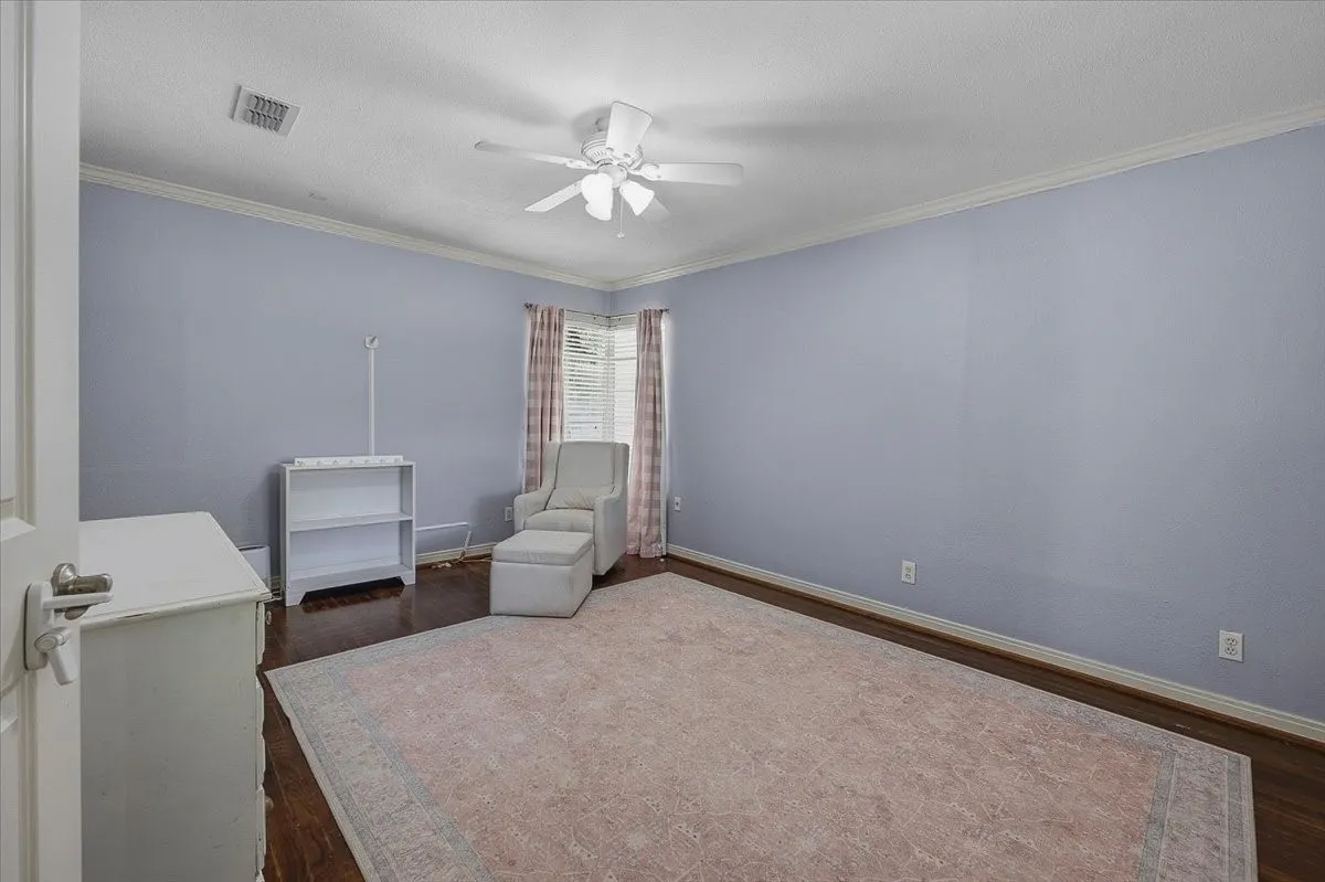 Single Family Residence For Sale in Tarrant County , 3808 Trail Lake Drive, Fort Worth, Texas 76109, 3 Bedroom, 2 Bathroom, Garage spaces, 1,808 Sqft, built in 1948, mls#21358690, Real Estate Agent in Fort Worth, Homes For Sale in Tarrant county, Homes For Sale in Fort Worth, Realtor in Fort Worth Texas, Real Estate Brokerage Independent Realty Texas, Luminita Cordes Realtor
