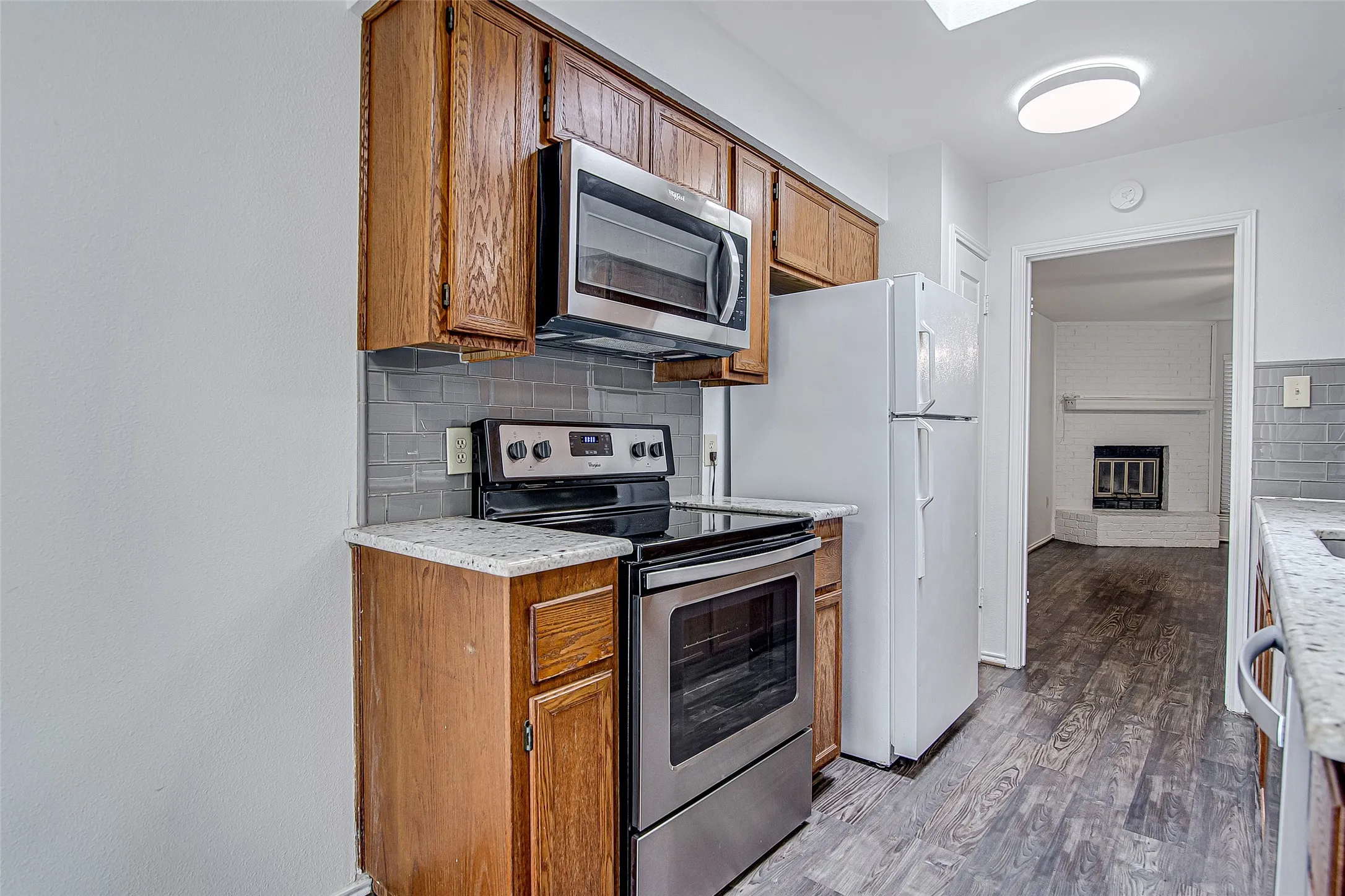 Townhouse For Sale in Tarrant County , 1726 Magnolia Lane, Euless, Texas 76039, 3 Bedroom, 2 Bathroom, 2 Garage spaces, 1,159 Sqft, built in 1984, mls#21359134, Real Estate Agent in Euless, Homes For Sale in Tarrant county, Homes For Sale in Euless, Realtor in Euless Texas, Real Estate Brokerage Independent Realty Texas, Luminita Cordes Realtor