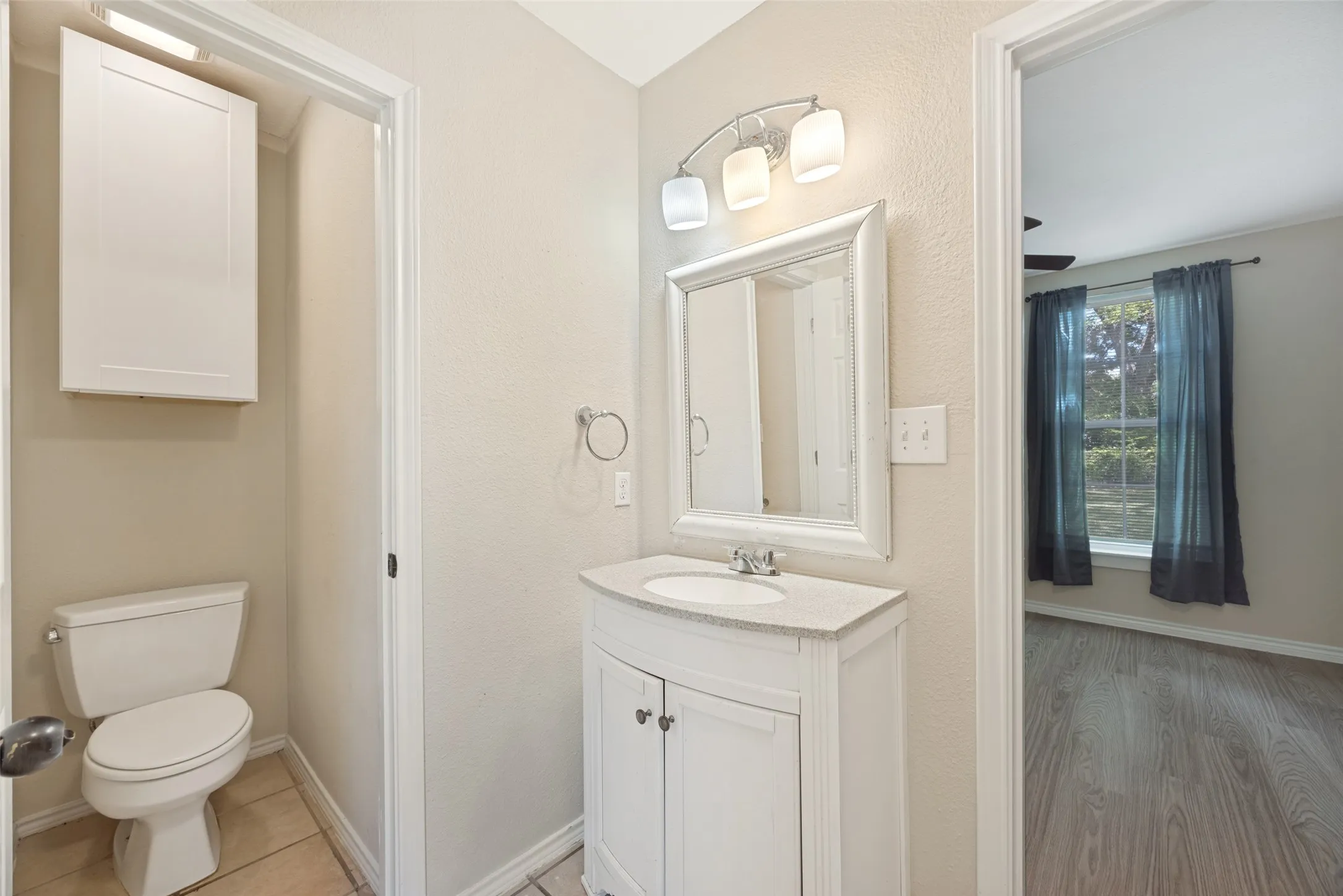 Single Family Residence For Sale in Grayson County , 213 N Holly Avenue, Sherman, Texas 75092, 3 Bedroom, 3 Bathroom, Garage spaces, 1,479 Sqft, built in 2019, mls#21359161, Real Estate Agent in Sherman, Homes For Sale in Grayson county, Homes For Sale in Sherman, Realtor in Sherman Texas, Real Estate Brokerage Independent Realty Texas, Luminita Cordes Realtor