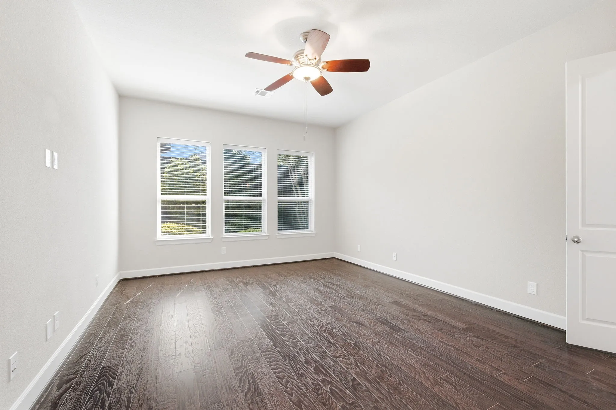 Single Family Residence For Sale in Collin County , 1208 Caliche Trail, Allen, Texas 75013, 4 Bedroom, 3 Bathroom, 2 Garage spaces, 2,840 Sqft, built in 2014, mls#21353525, Real Estate Agent in Allen, Homes For Sale in Collin county, Homes For Sale in Allen, Realtor in Allen Texas, Real Estate Brokerage Independent Realty Texas, Luminita Cordes Realtor