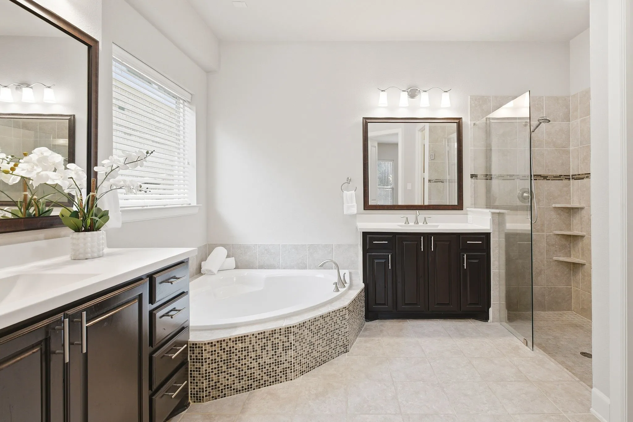 Single Family Residence For Sale in Collin County , 1208 Caliche Trail, Allen, Texas 75013, 4 Bedroom, 3 Bathroom, 2 Garage spaces, 2,840 Sqft, built in 2014, mls#21353525, Real Estate Agent in Allen, Homes For Sale in Collin county, Homes For Sale in Allen, Realtor in Allen Texas, Real Estate Brokerage Independent Realty Texas, Luminita Cordes Realtor