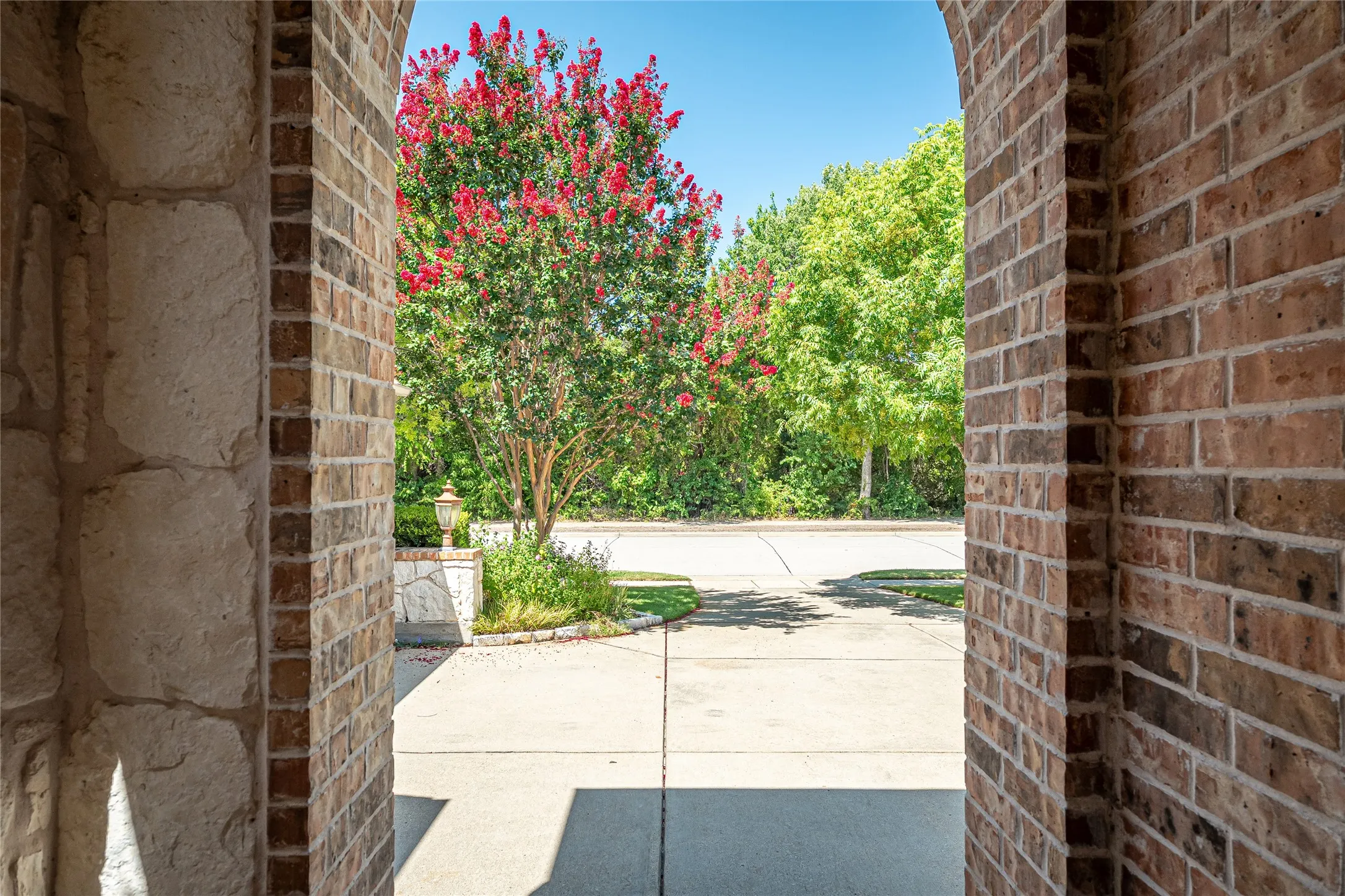 Single Family Residence For Sale in Collin County , 1208 Caliche Trail, Allen, Texas 75013, 4 Bedroom, 3 Bathroom, 2 Garage spaces, 2,840 Sqft, built in 2014, mls#21353525, Real Estate Agent in Allen, Homes For Sale in Collin county, Homes For Sale in Allen, Realtor in Allen Texas, Real Estate Brokerage Independent Realty Texas, Luminita Cordes Realtor