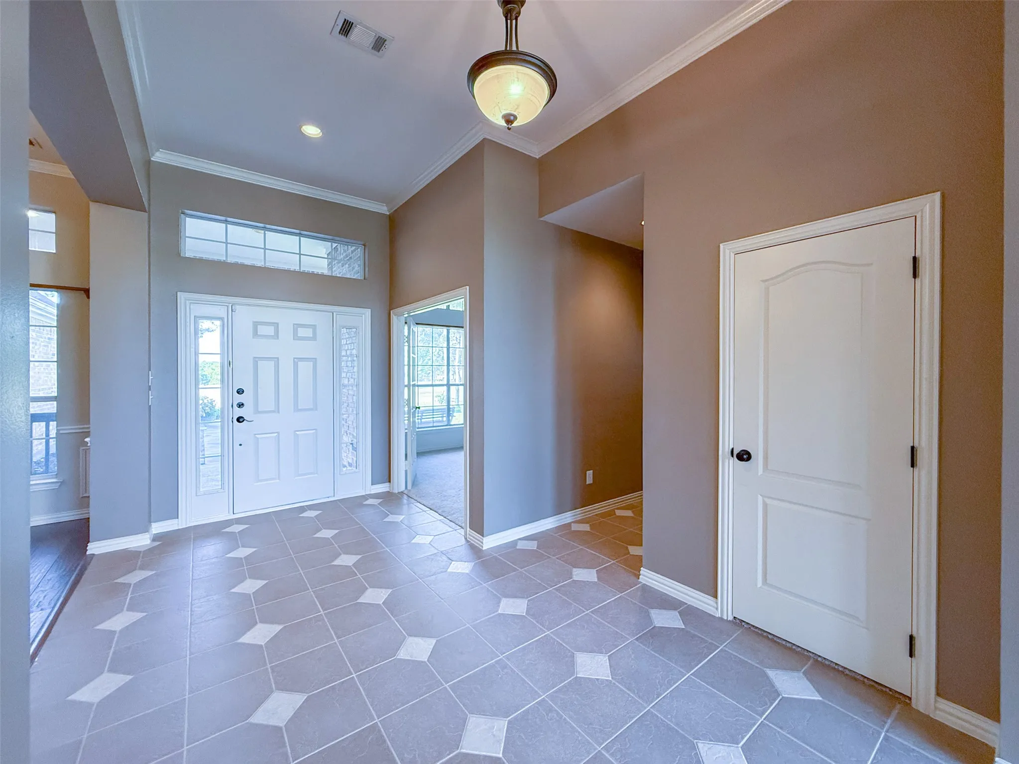 Single Family Residence For Sale in Denton County , 7517 Rodeo Drive, Denton, Texas 76208, 4 Bedroom, 5 Bathroom, 3 Garage spaces, 3,473 Sqft, built in 2000, mls#21358490, Real Estate Agent in Denton, Homes For Sale in Denton county, Homes For Sale in Denton, Realtor in Denton Texas, Real Estate Brokerage Independent Realty Texas, Luminita Cordes Realtor