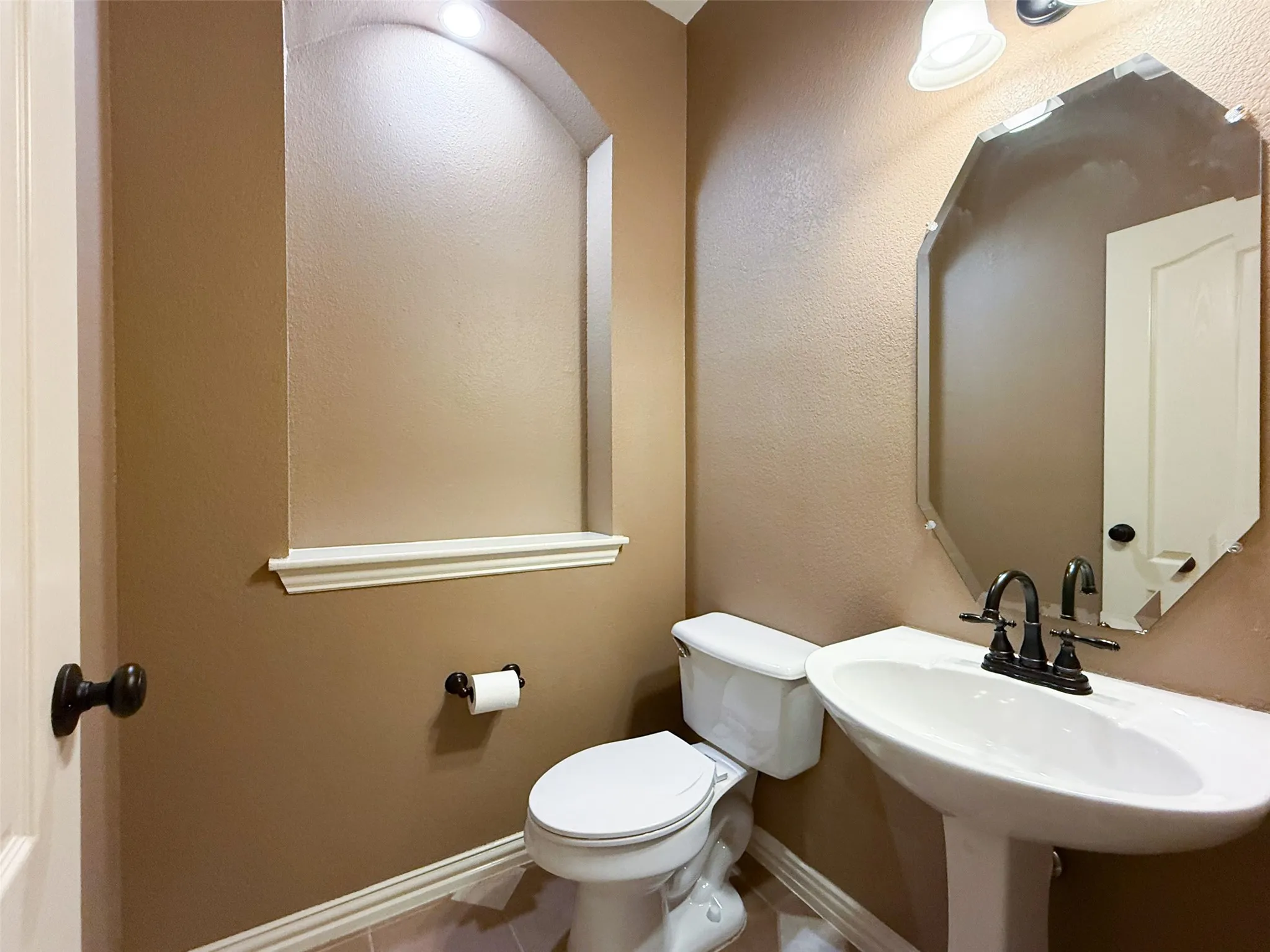 Single Family Residence For Sale in Denton County , 7517 Rodeo Drive, Denton, Texas 76208, 4 Bedroom, 5 Bathroom, 3 Garage spaces, 3,473 Sqft, built in 2000, mls#21358490, Real Estate Agent in Denton, Homes For Sale in Denton county, Homes For Sale in Denton, Realtor in Denton Texas, Real Estate Brokerage Independent Realty Texas, Luminita Cordes Realtor