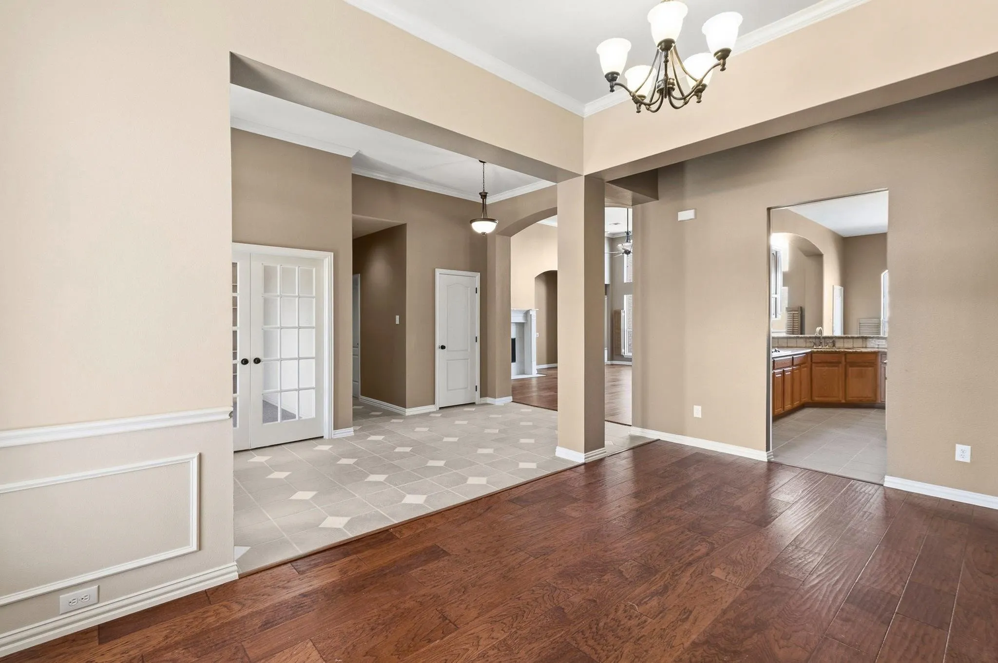 Single Family Residence For Sale in Denton County , 7517 Rodeo Drive, Denton, Texas 76208, 4 Bedroom, 5 Bathroom, 3 Garage spaces, 3,473 Sqft, built in 2000, mls#21358490, Real Estate Agent in Denton, Homes For Sale in Denton county, Homes For Sale in Denton, Realtor in Denton Texas, Real Estate Brokerage Independent Realty Texas, Luminita Cordes Realtor
