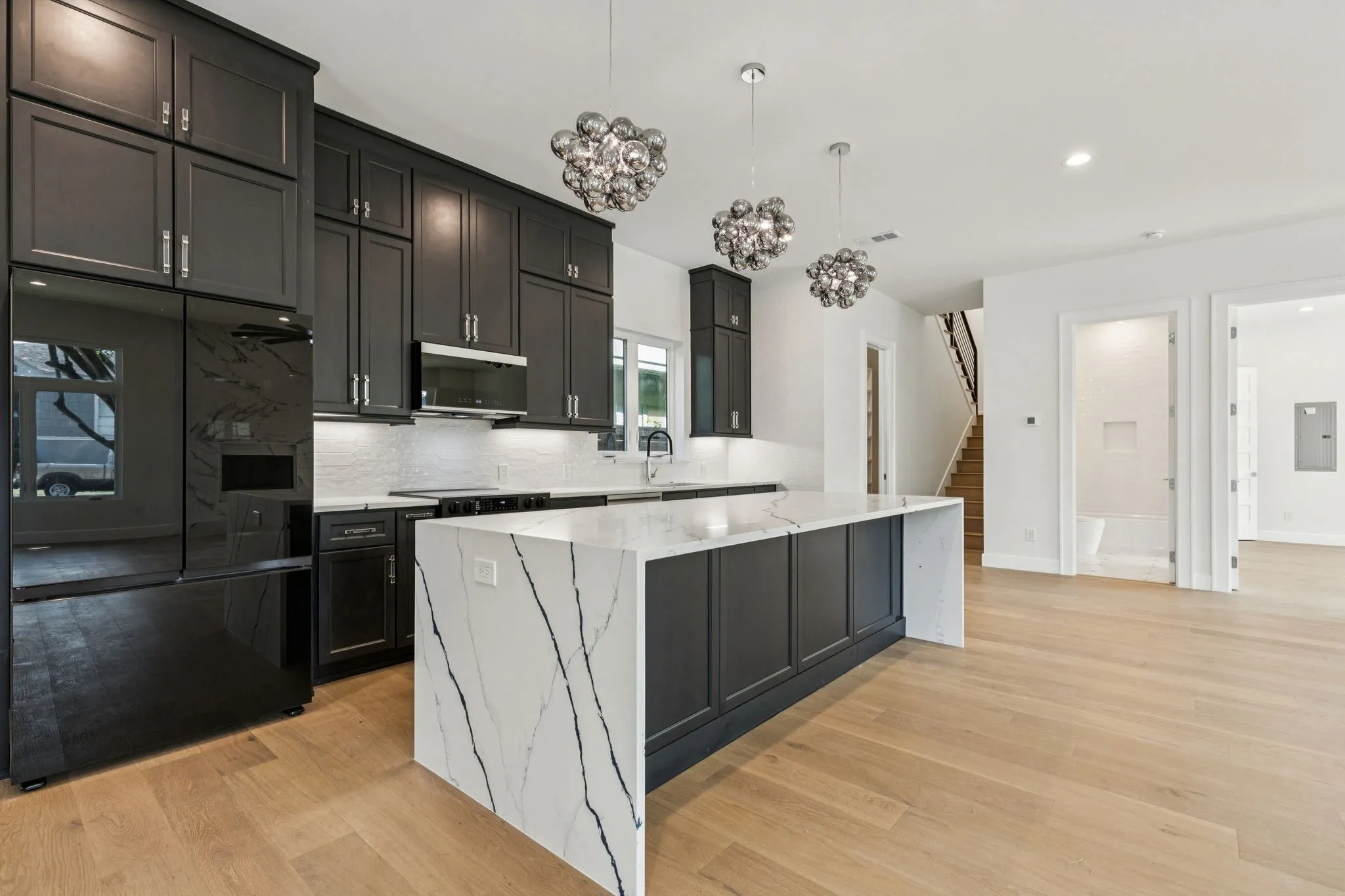 Single Family Residence For Rent in Dallas County , 900 Haines Avenue, Dallas, Texas 75208, 4 Bedroom, 3 Bathroom, Garage spaces, 2,700 Sqft, built in 2025, mls#21359148, Real Estate Agent in Dallas, Homes For Rent in Dallas county, Homes For Rent in Dallas, Realtor in Dallas Texas, Real Estate Brokerage Independent Realty Texas, Luminita Cordes Realtor
