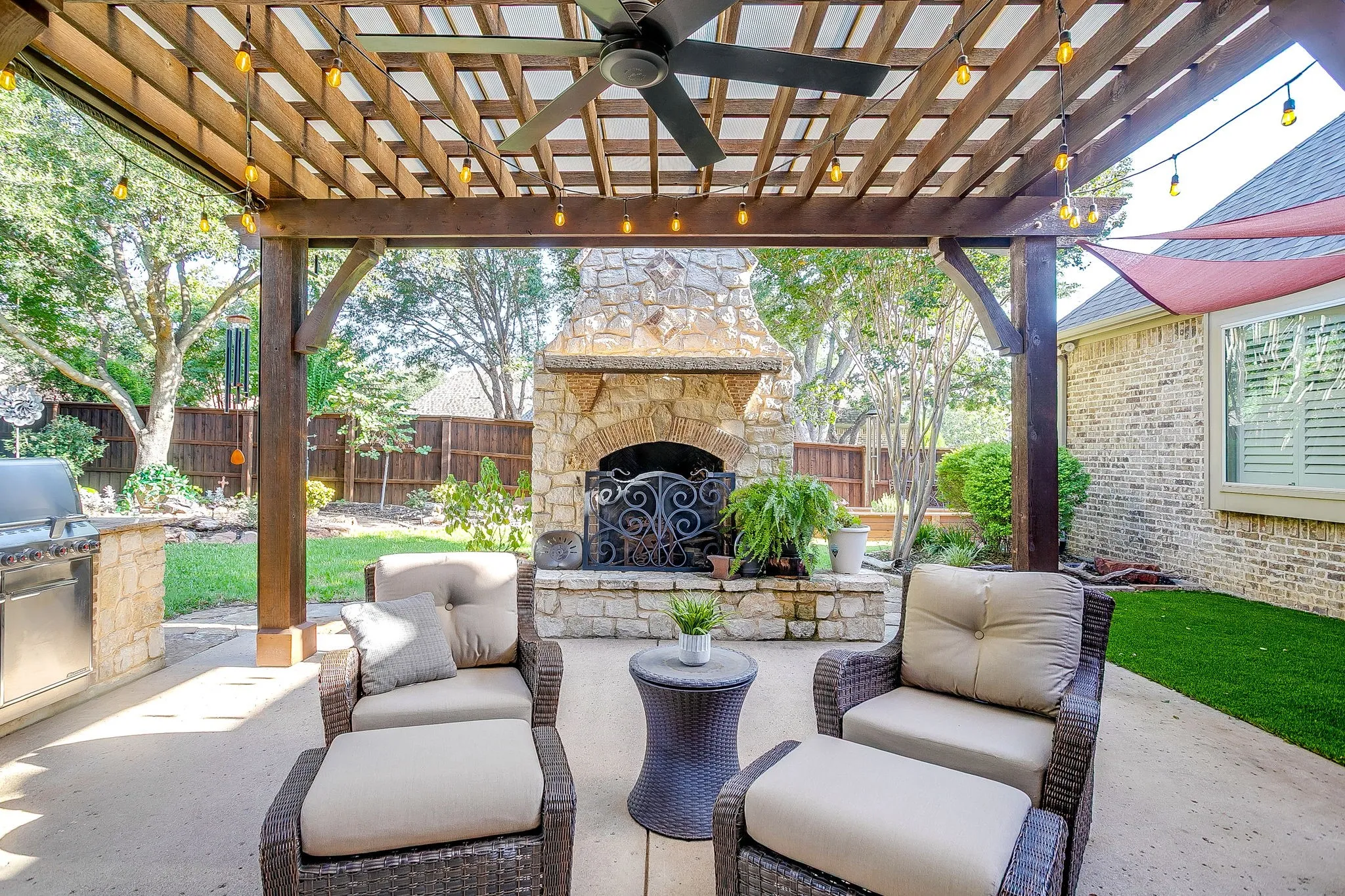 Single Family Residence For Sale in Tarrant County , 1413 Cherry Blush Court, Keller, Texas 76248, 5 Bedroom, 4 Bathroom, 3 Garage spaces, 4,483 Sqft, built in 2004, mls#21357906, Real Estate Agent in Keller, Homes For Sale in Tarrant county, Homes For Sale in Keller, Realtor in Keller Texas, Real Estate Brokerage Independent Realty Texas, Luminita Cordes Realtor