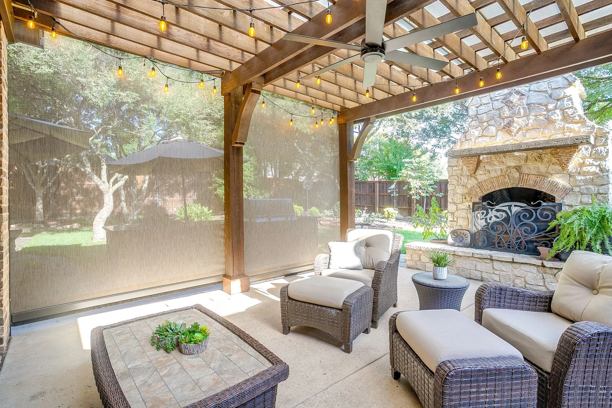 Single Family Residence For Sale in Tarrant County , 1413 Cherry Blush Court, Keller, Texas 76248, 5 Bedroom, 4 Bathroom, 3 Garage spaces, 4,483 Sqft, built in 2004, mls#21357906, Real Estate Agent in Keller, Homes For Sale in Tarrant county, Homes For Sale in Keller, Realtor in Keller Texas, Real Estate Brokerage Independent Realty Texas, Luminita Cordes Realtor