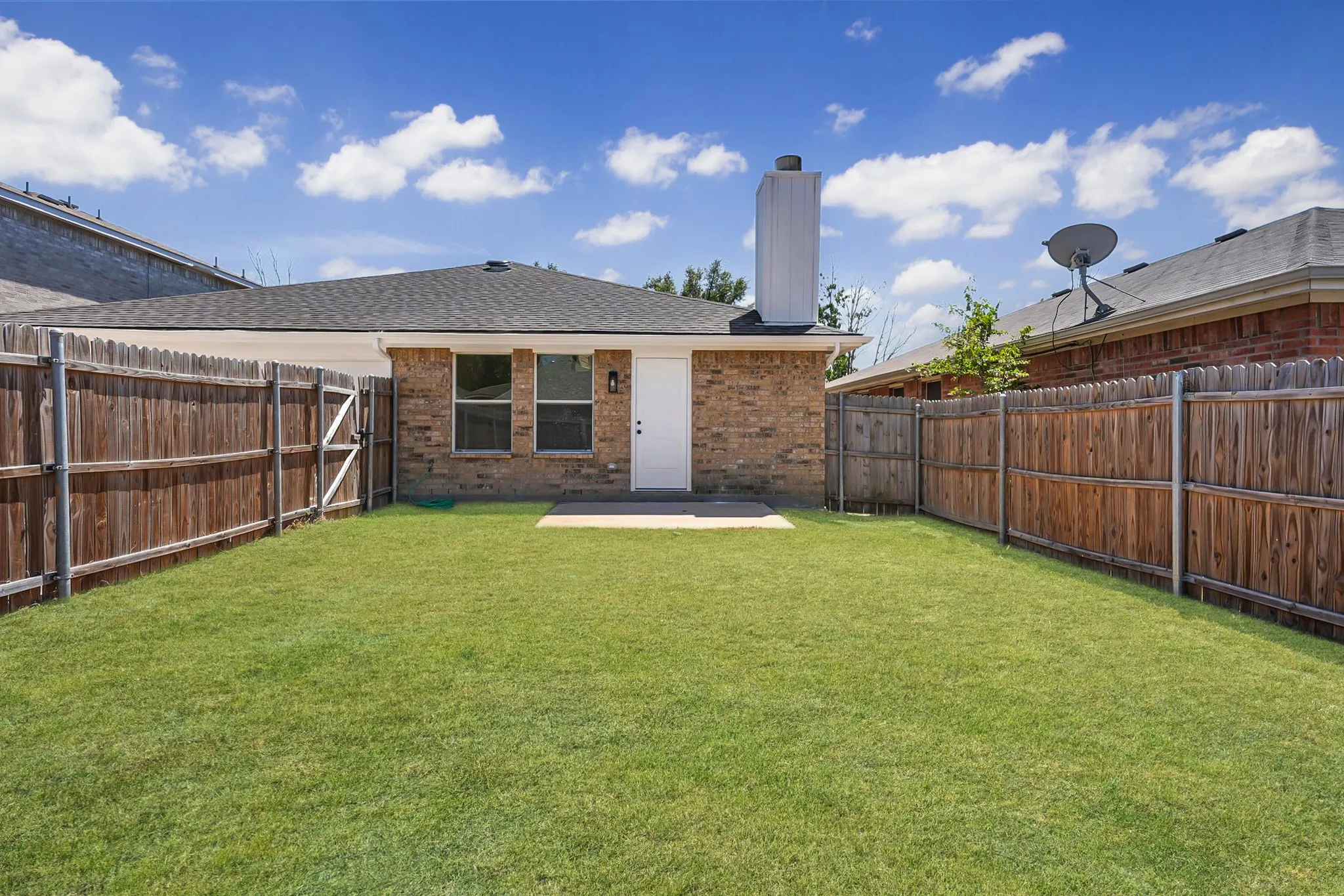 Single Family Residence For Sale in Dallas County , 1941 Indian Lilac Drive, Lancaster, Texas 75146, 4 Bedroom, 2 Bathroom, 2 Garage spaces, 1,808 Sqft, built in 2006, mls#21359183, Real Estate Agent in Lancaster, Homes For Sale in Dallas county, Homes For Sale in Lancaster, Realtor in Lancaster Texas, Real Estate Brokerage Independent Realty Texas, Luminita Cordes Realtor
