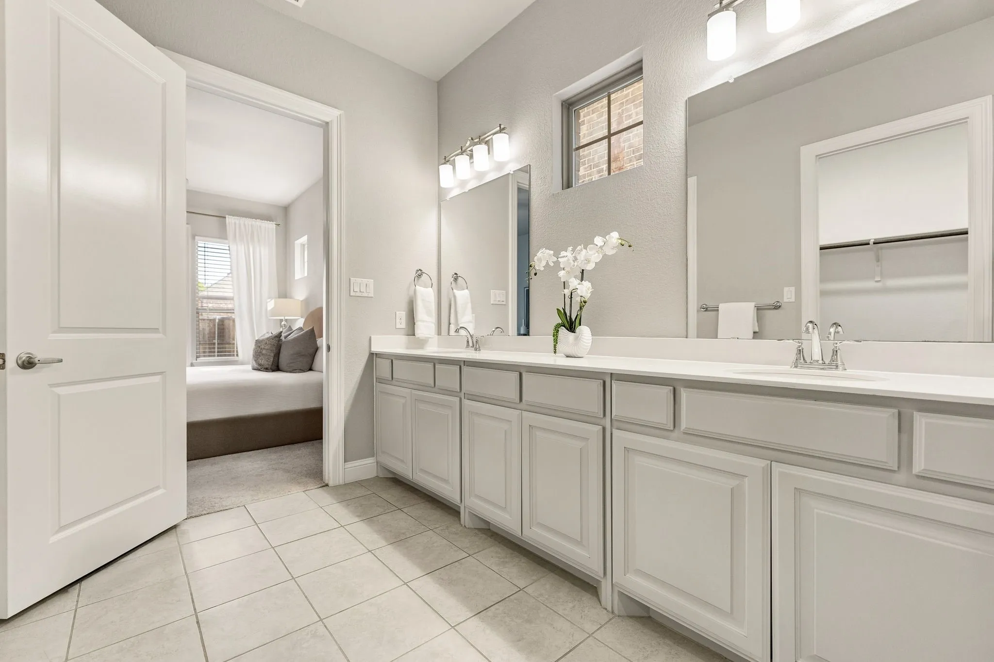 Townhouse For Sale in Tarrant County , 8313 Cotton Belt Lane, North Richland Hills, Texas 76182, 3 Bedroom, 3 Bathroom, 2 Garage spaces, 1,888 Sqft, built in 2019, mls#21355021, Real Estate Agent in North Richland Hills, Homes For Sale in Tarrant county, Homes For Sale in North Richland Hills, Realtor in North Richland Hills Texas, Real Estate Brokerage Independent Realty Texas, Luminita Cordes Realtor