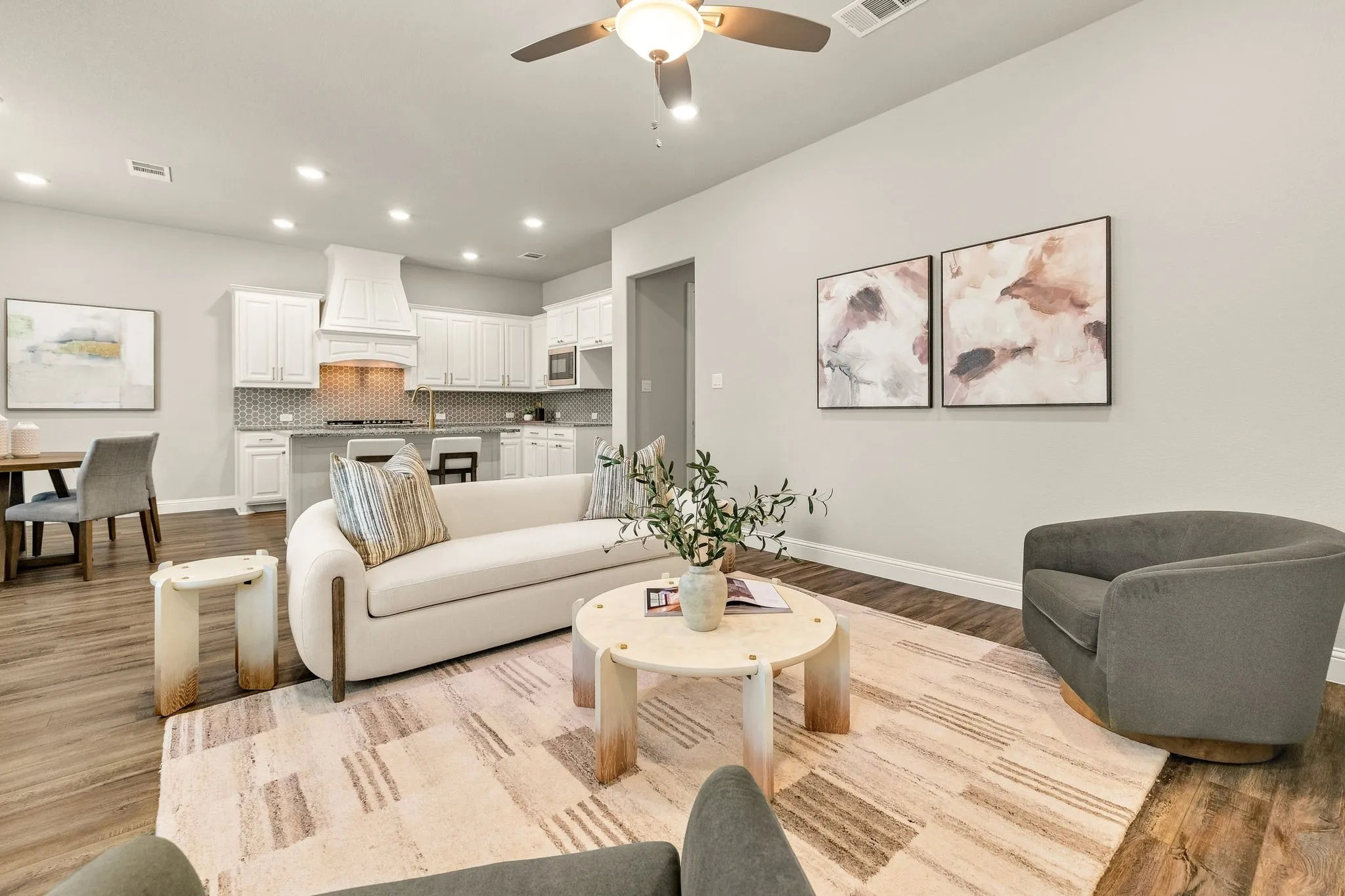 Townhouse For Sale in Tarrant County , 8313 Cotton Belt Lane, North Richland Hills, Texas 76182, 3 Bedroom, 3 Bathroom, 2 Garage spaces, 1,888 Sqft, built in 2019, mls#21355021, Real Estate Agent in North Richland Hills, Homes For Sale in Tarrant county, Homes For Sale in North Richland Hills, Realtor in North Richland Hills Texas, Real Estate Brokerage Independent Realty Texas, Luminita Cordes Realtor