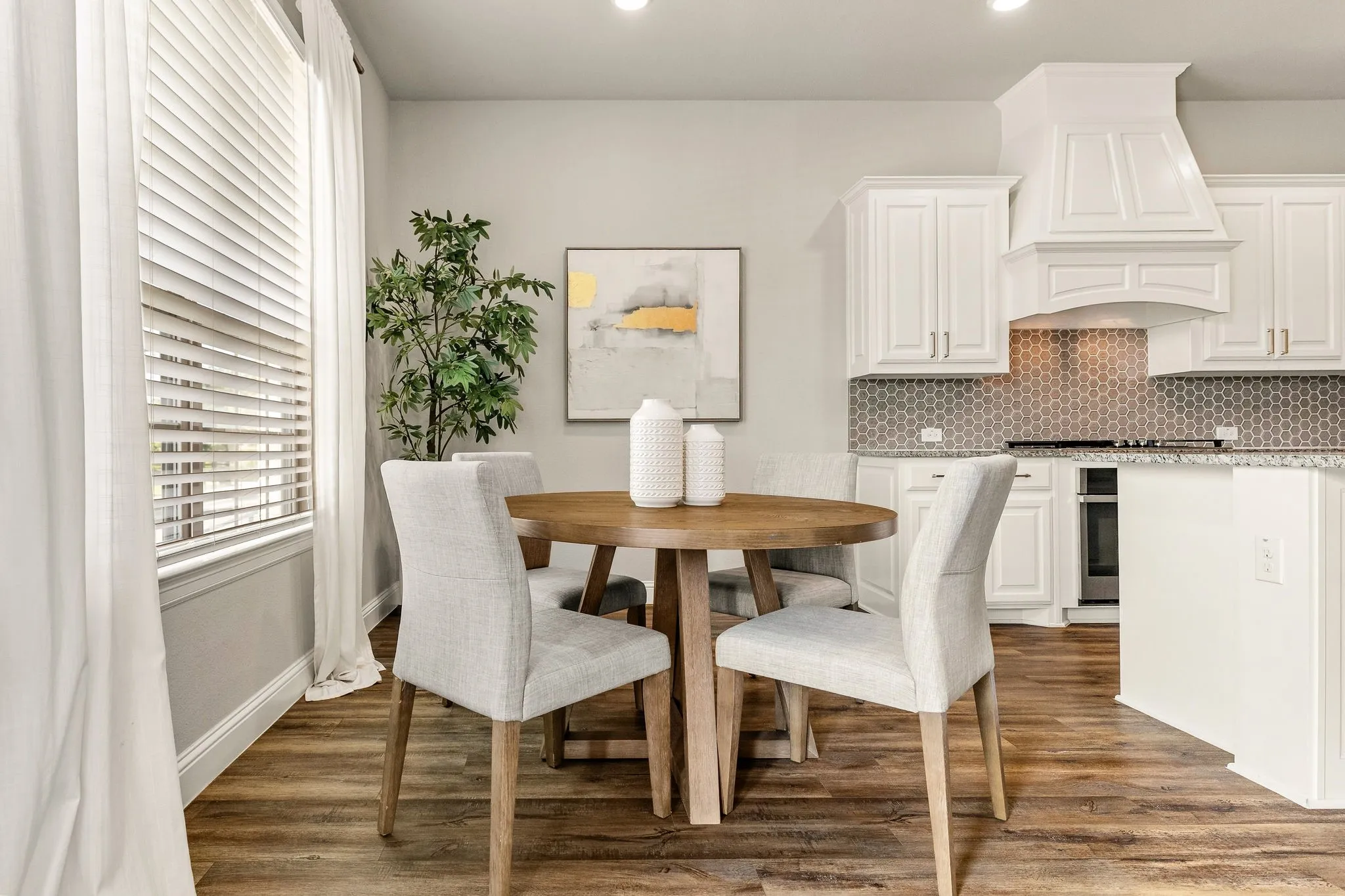 Townhouse For Sale in Tarrant County , 8313 Cotton Belt Lane, North Richland Hills, Texas 76182, 3 Bedroom, 3 Bathroom, 2 Garage spaces, 1,888 Sqft, built in 2019, mls#21355021, Real Estate Agent in North Richland Hills, Homes For Sale in Tarrant county, Homes For Sale in North Richland Hills, Realtor in North Richland Hills Texas, Real Estate Brokerage Independent Realty Texas, Luminita Cordes Realtor