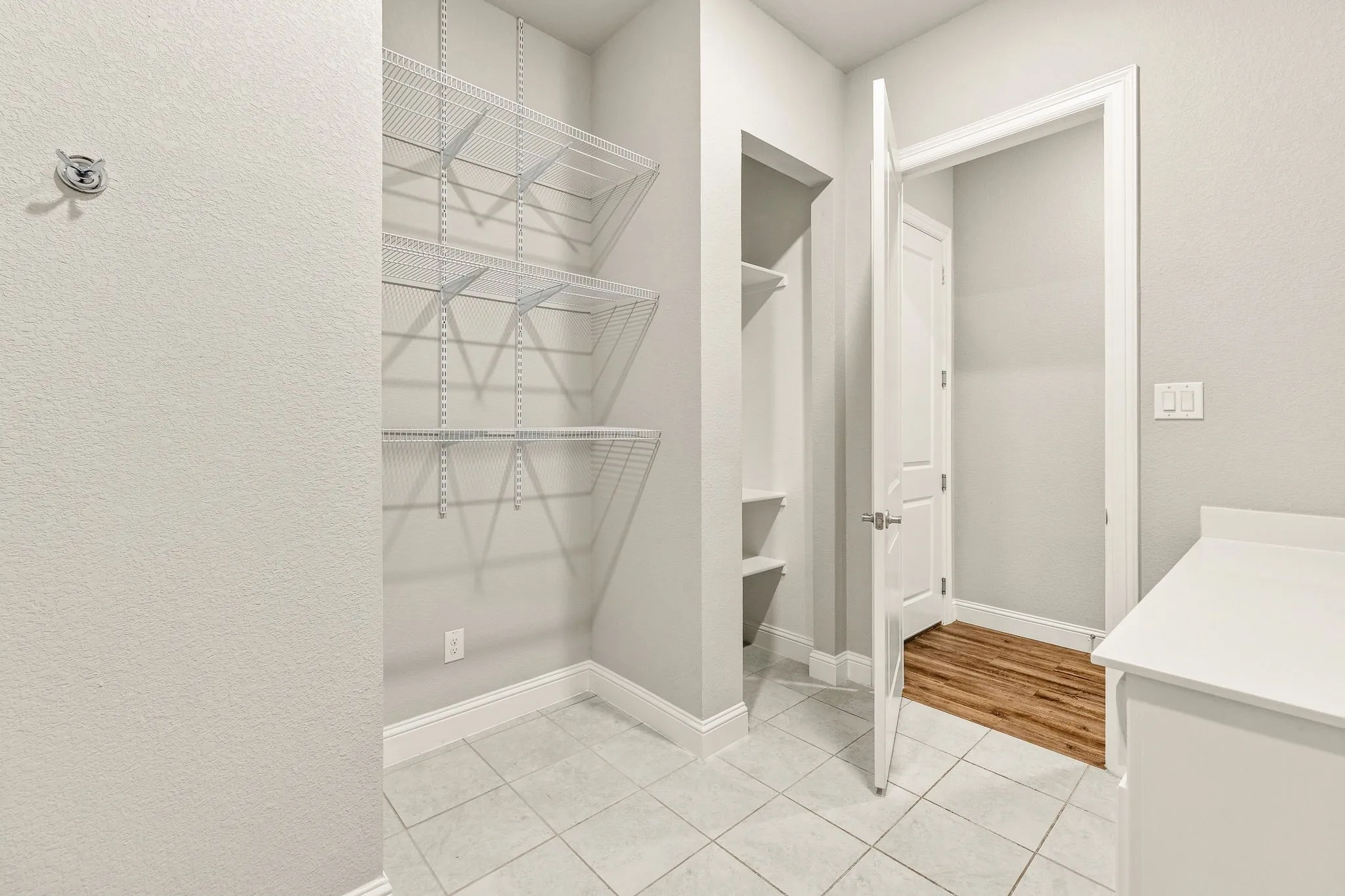 Townhouse For Sale in Tarrant County , 8313 Cotton Belt Lane, North Richland Hills, Texas 76182, 3 Bedroom, 3 Bathroom, 2 Garage spaces, 1,888 Sqft, built in 2019, mls#21355021, Real Estate Agent in North Richland Hills, Homes For Sale in Tarrant county, Homes For Sale in North Richland Hills, Realtor in North Richland Hills Texas, Real Estate Brokerage Independent Realty Texas, Luminita Cordes Realtor
