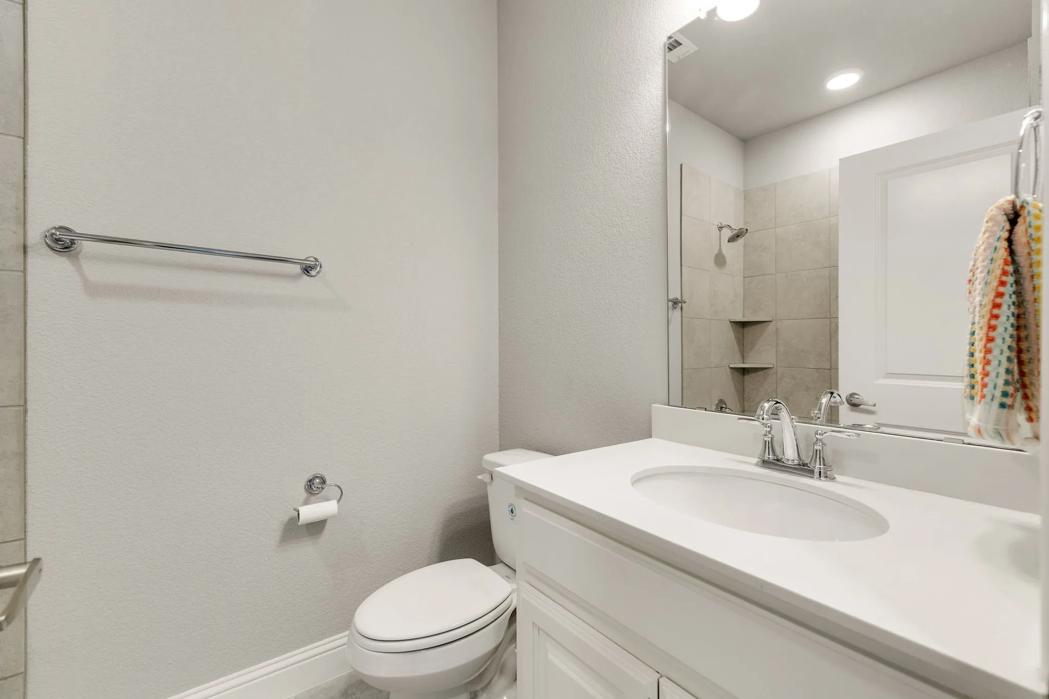 Upstairs Full Bath