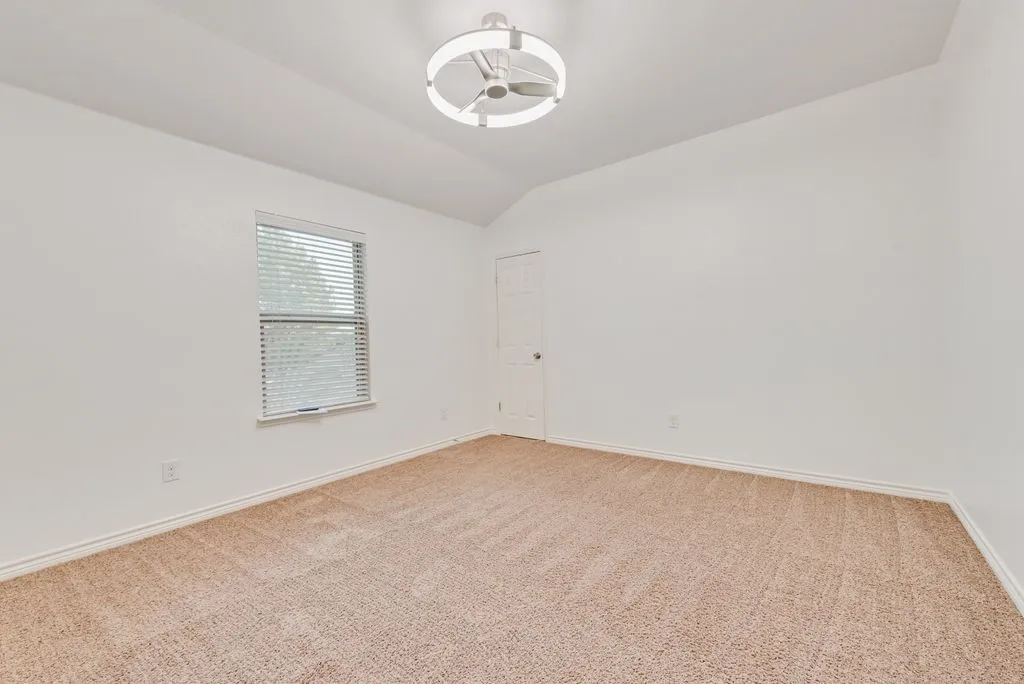 Single Family Residence For Rent in Denton County , 1816 Castle Creek Drive, Little Elm, Texas 75068, 5 Bedroom, 3 Bathroom, 2 Garage spaces, 3,265 Sqft, built in 2012, mls#21359184, Real Estate Agent in Little Elm, Homes For Rent in Denton county, Homes For Rent in Little Elm, Realtor in Little Elm Texas, Real Estate Brokerage Independent Realty Texas, Luminita Cordes Realtor