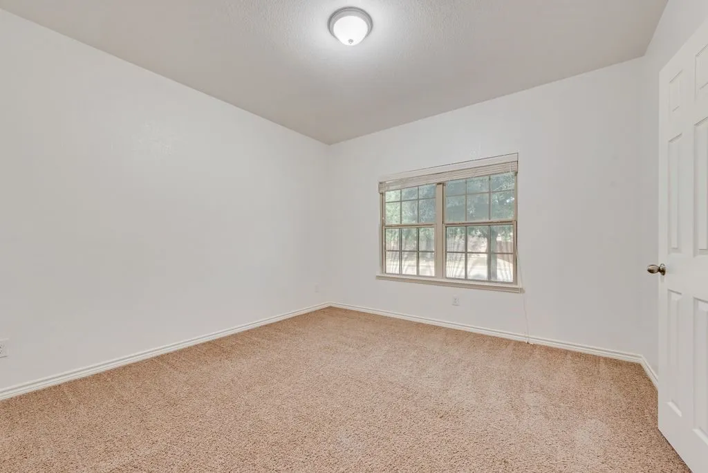 Single Family Residence For Rent in Denton County , 1816 Castle Creek Drive, Little Elm, Texas 75068, 5 Bedroom, 3 Bathroom, 2 Garage spaces, 3,265 Sqft, built in 2012, mls#21359184, Real Estate Agent in Little Elm, Homes For Rent in Denton county, Homes For Rent in Little Elm, Realtor in Little Elm Texas, Real Estate Brokerage Independent Realty Texas, Luminita Cordes Realtor