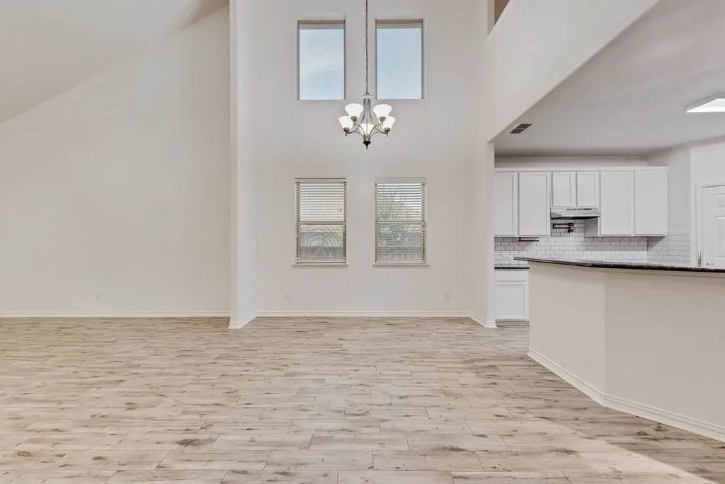 Single Family Residence For Rent in Denton County , 1816 Castle Creek Drive, Little Elm, Texas 75068, 5 Bedroom, 3 Bathroom, 2 Garage spaces, 3,265 Sqft, built in 2012, mls#21359184, Real Estate Agent in Little Elm, Homes For Rent in Denton county, Homes For Rent in Little Elm, Realtor in Little Elm Texas, Real Estate Brokerage Independent Realty Texas, Luminita Cordes Realtor
