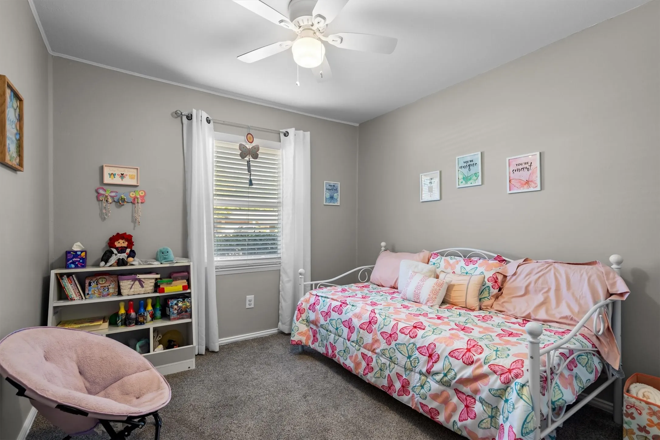 Single Family Residence For Sale in Denton County , 1019 Woodmere Drive, Lewisville, Texas 75067, 3 Bedroom, 2 Bathroom, 1 Garage spaces, 1,283 Sqft, built in 1970, mls#21350668, Real Estate Agent in Lewisville, Homes For Sale in Denton county, Homes For Sale in Lewisville, Realtor in Lewisville Texas, Real Estate Brokerage Independent Realty Texas, Luminita Cordes Realtor