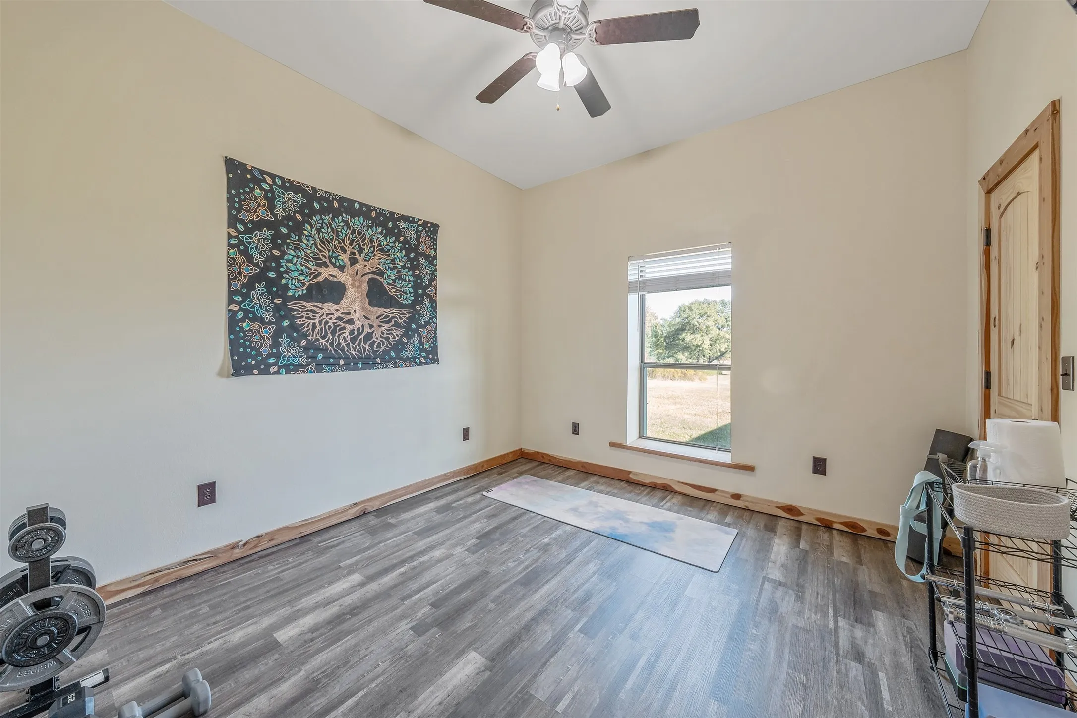 Farm For Sale in Gregg County , 2600 Van Meter Road, Kilgore, Texas 75662, 5 Bedroom, 4 Bathroom, 4 Garage spaces, 3,965 Sqft, built in 2011, mls#21359016, Real Estate Agent in Kilgore, Homes For Sale in Gregg county, Homes For Sale in Kilgore, Realtor in Kilgore Texas, Real Estate Brokerage Independent Realty Texas, Luminita Cordes Realtor