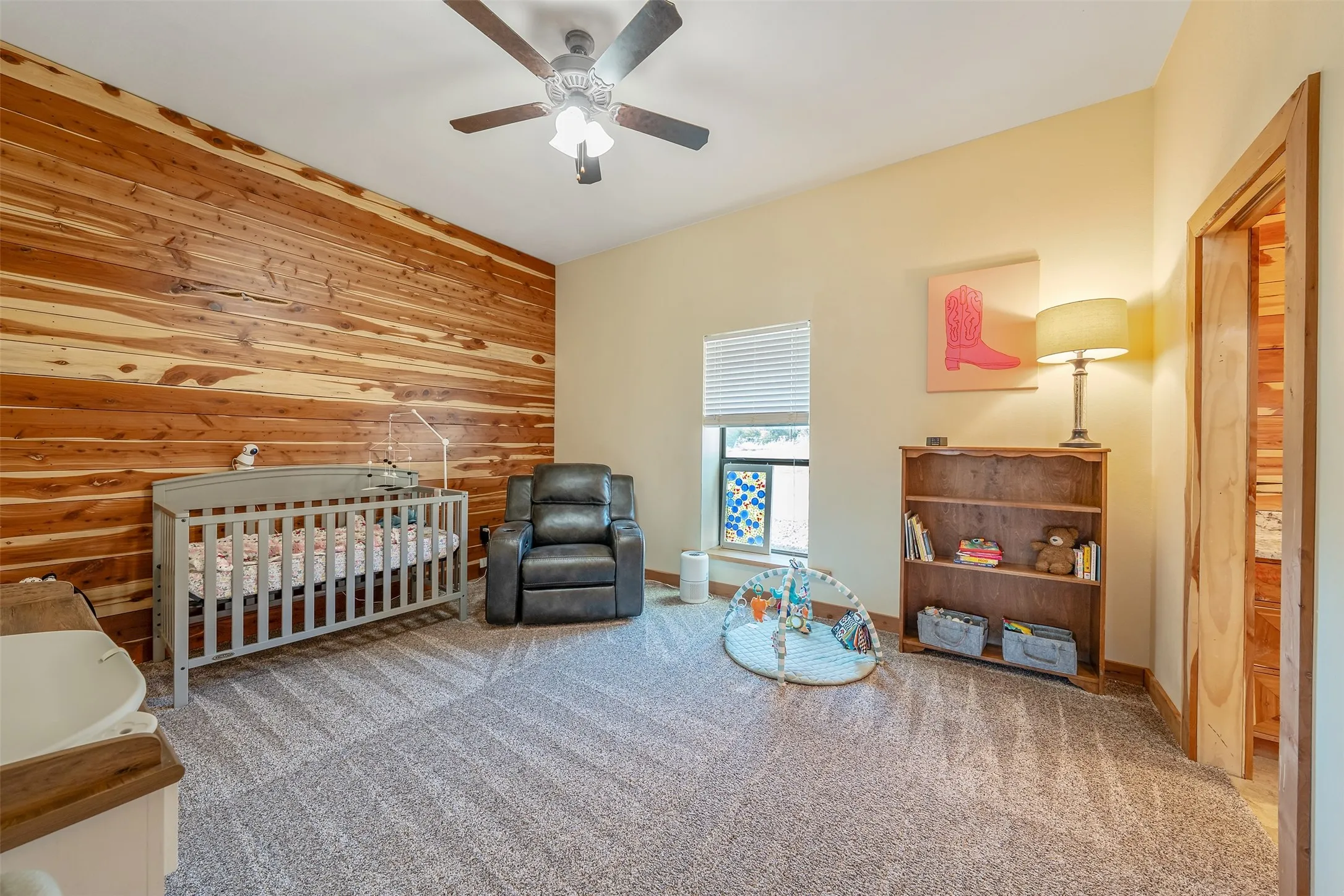 Farm For Sale in Gregg County , 2600 Van Meter Road, Kilgore, Texas 75662, 5 Bedroom, 4 Bathroom, 4 Garage spaces, 3,965 Sqft, built in 2011, mls#21359016, Real Estate Agent in Kilgore, Homes For Sale in Gregg county, Homes For Sale in Kilgore, Realtor in Kilgore Texas, Real Estate Brokerage Independent Realty Texas, Luminita Cordes Realtor