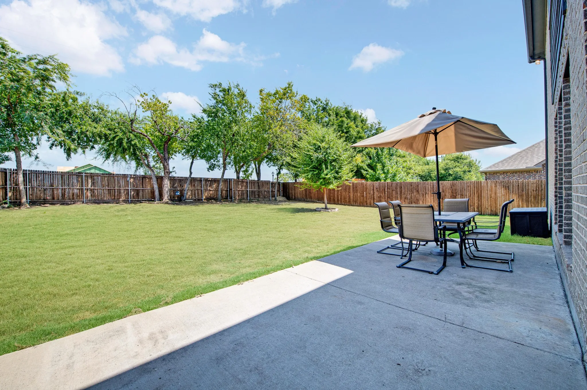 Single Family Residence For Sale in Collin County , 3609 Red Deer Lane, Melissa, Texas 75454, 4 Bedroom, 3 Bathroom, 3 Garage spaces, 3,020 Sqft, built in 2020, mls#21357339, Real Estate Agent in Melissa, Homes For Sale in Collin county, Homes For Sale in Melissa, Realtor in Melissa Texas, Real Estate Brokerage Independent Realty Texas, Luminita Cordes Realtor