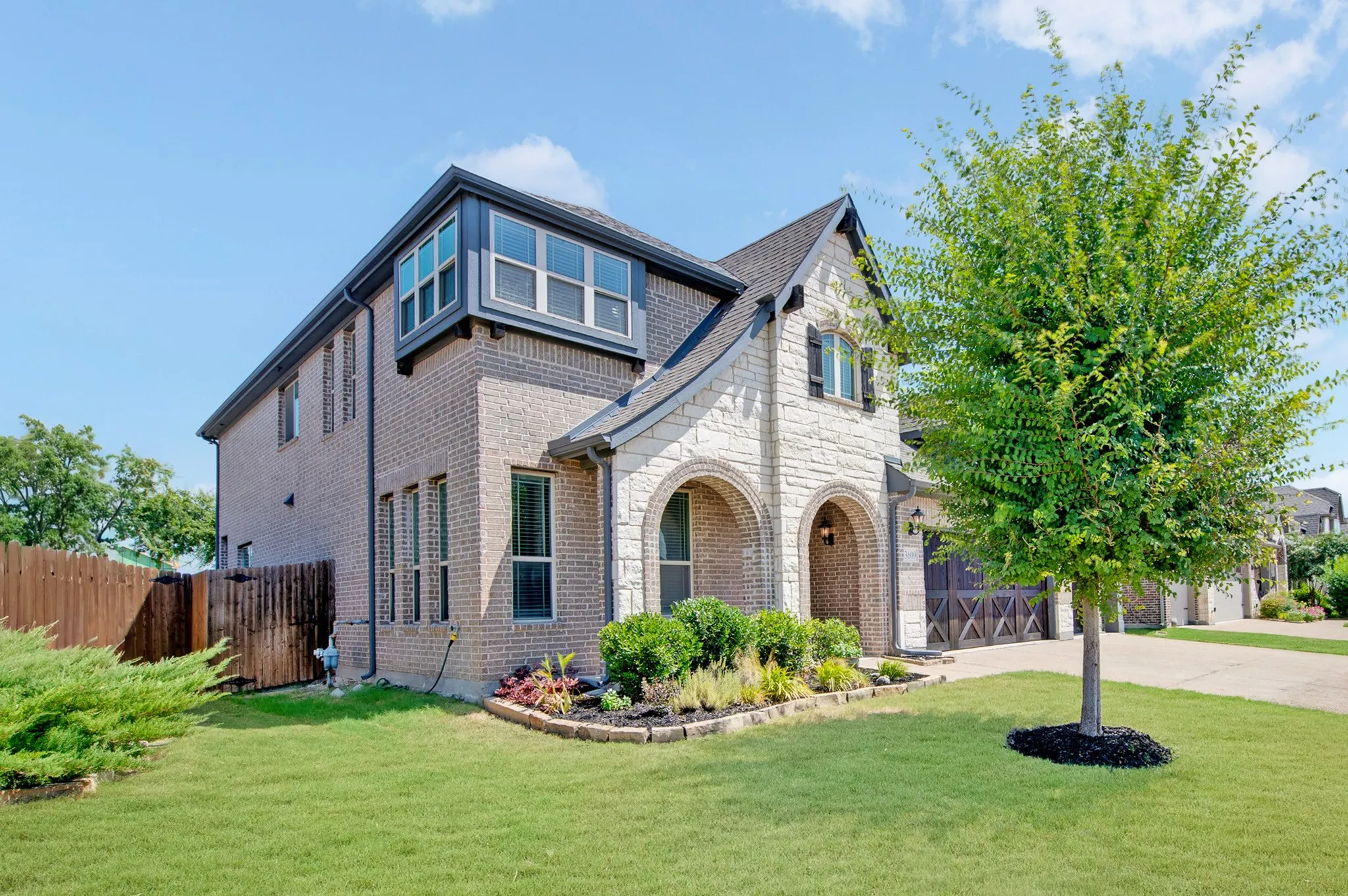 Single Family Residence For Sale in Collin County , 3609 Red Deer Lane, Melissa, Texas 75454, 4 Bedroom, 3 Bathroom, 3 Garage spaces, 3,020 Sqft, built in 2020, mls#21357339, Real Estate Agent in Melissa, Homes For Sale in Collin county, Homes For Sale in Melissa, Realtor in Melissa Texas, Real Estate Brokerage Independent Realty Texas, Luminita Cordes Realtor