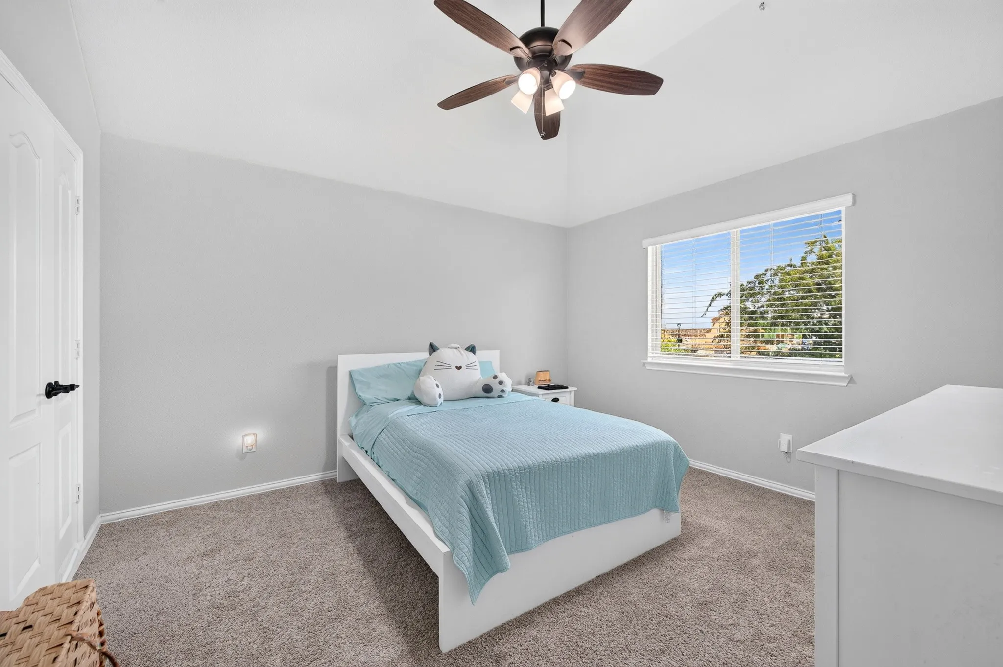 Single Family Residence For Sale in Collin County , 3609 Red Deer Lane, Melissa, Texas 75454, 4 Bedroom, 3 Bathroom, 3 Garage spaces, 3,020 Sqft, built in 2020, mls#21357339, Real Estate Agent in Melissa, Homes For Sale in Collin county, Homes For Sale in Melissa, Realtor in Melissa Texas, Real Estate Brokerage Independent Realty Texas, Luminita Cordes Realtor