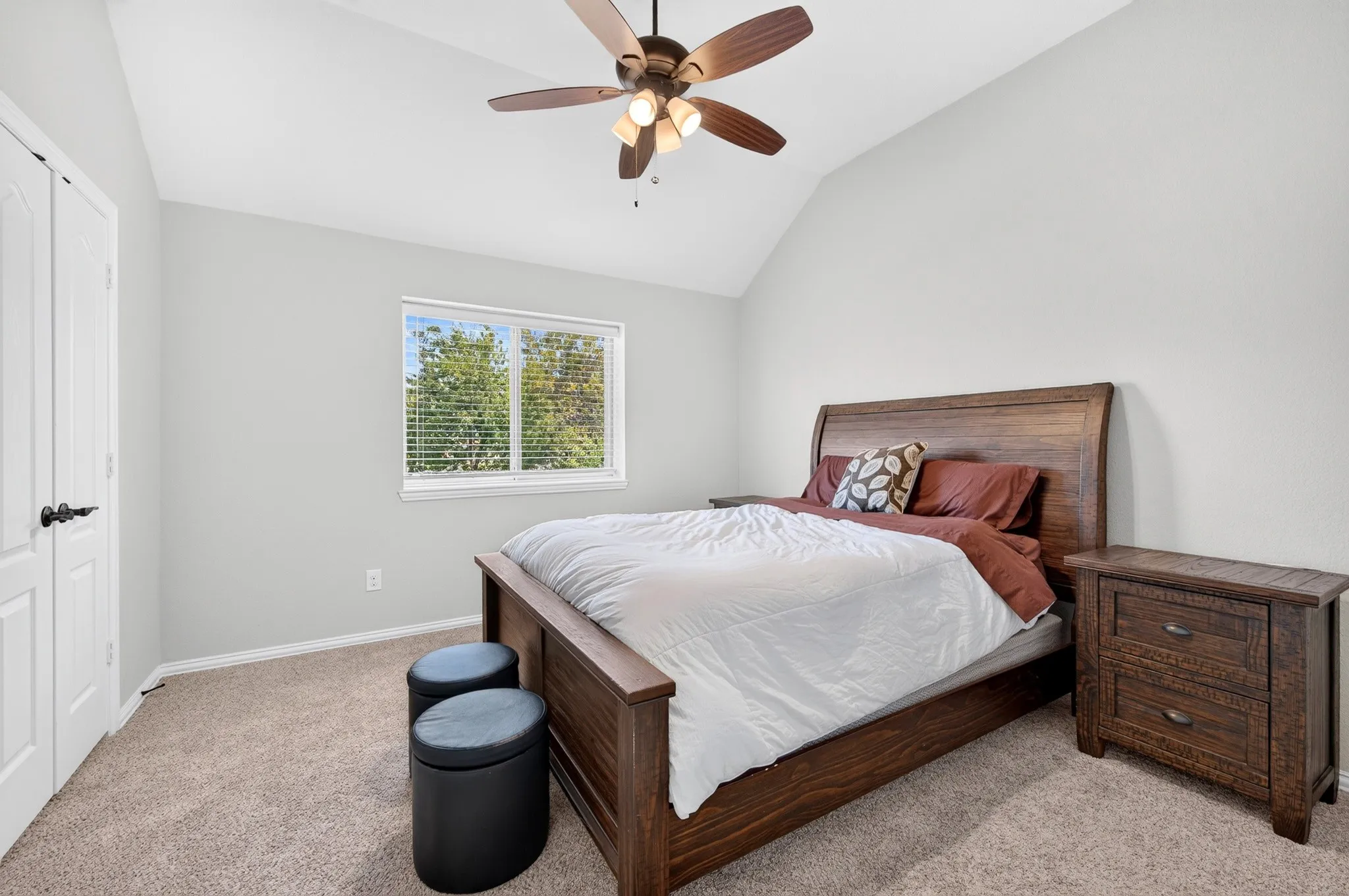 Single Family Residence For Sale in Collin County , 3609 Red Deer Lane, Melissa, Texas 75454, 4 Bedroom, 3 Bathroom, 3 Garage spaces, 3,020 Sqft, built in 2020, mls#21357339, Real Estate Agent in Melissa, Homes For Sale in Collin county, Homes For Sale in Melissa, Realtor in Melissa Texas, Real Estate Brokerage Independent Realty Texas, Luminita Cordes Realtor
