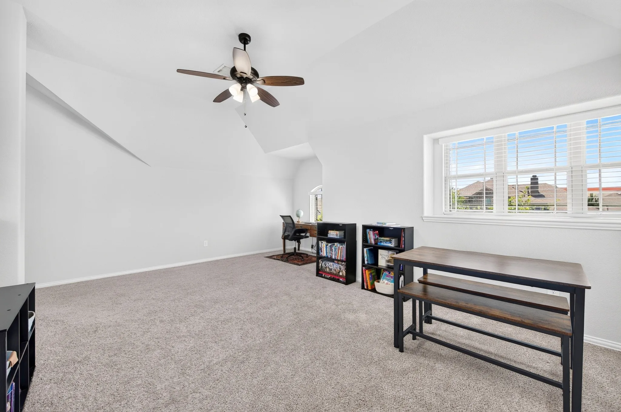 Single Family Residence For Sale in Collin County , 3609 Red Deer Lane, Melissa, Texas 75454, 4 Bedroom, 3 Bathroom, 3 Garage spaces, 3,020 Sqft, built in 2020, mls#21357339, Real Estate Agent in Melissa, Homes For Sale in Collin county, Homes For Sale in Melissa, Realtor in Melissa Texas, Real Estate Brokerage Independent Realty Texas, Luminita Cordes Realtor