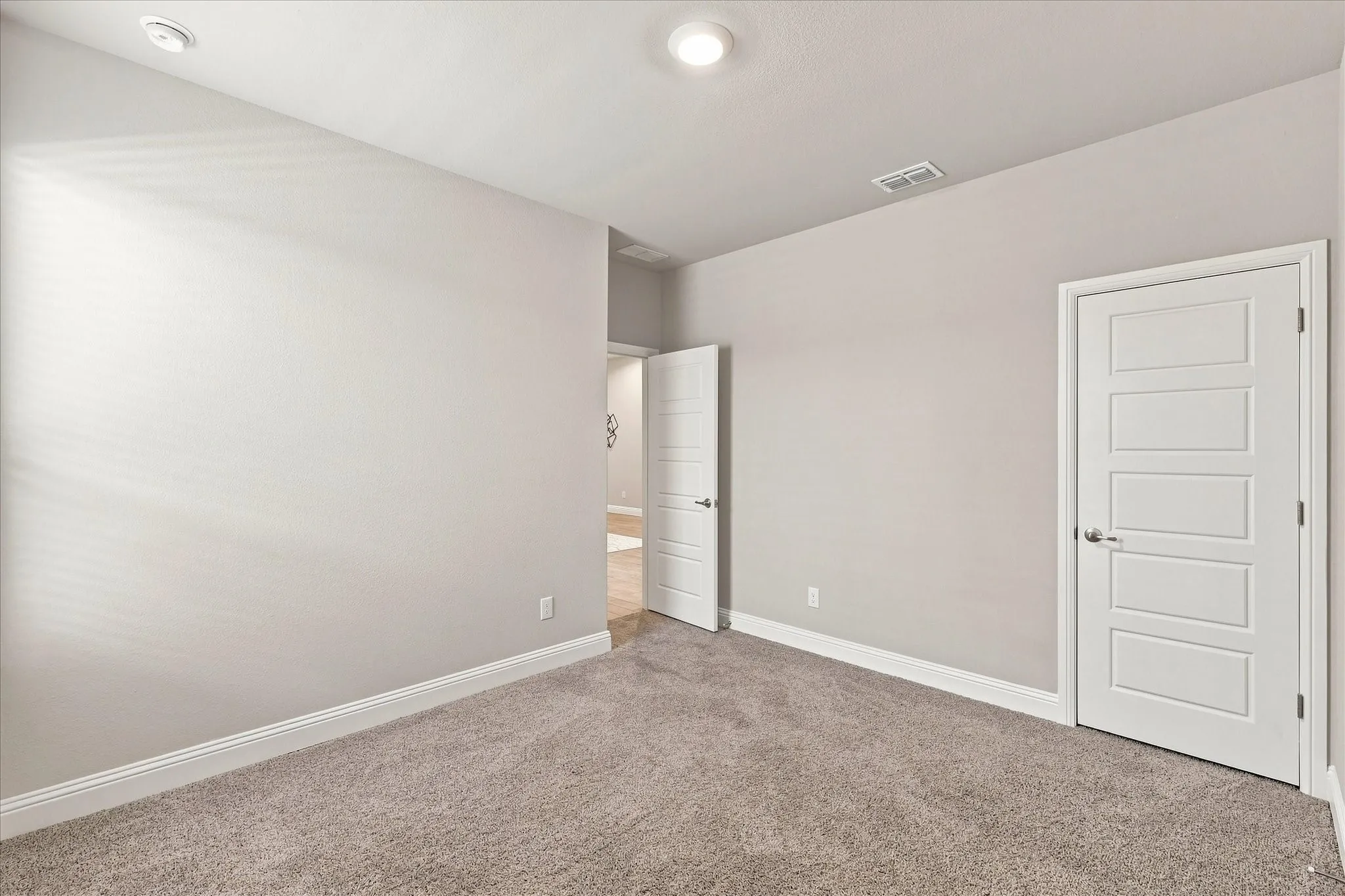 Single Family Residence For Sale in Denton County , 2704 Starling Street, Denton, Texas 76205, 5 Bedroom, 3 Bathroom, 2 Garage spaces, 2,089 Sqft, built in 2025, mls#21359126, Real Estate Agent in Denton, Homes For Sale in Denton county, Homes For Sale in Denton, Realtor in Denton Texas, Real Estate Brokerage Independent Realty Texas, Luminita Cordes Realtor