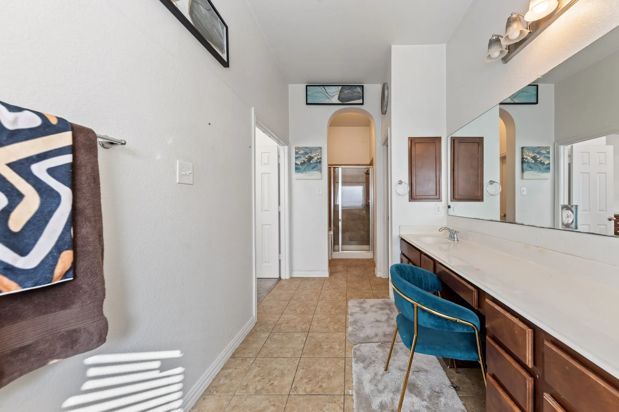 Single Family Residence For Sale in Dallas County , 433 Castle Street, De Soto, Texas 75115, 3 Bedroom, 3 Bathroom, 2 Garage spaces, 2,602 Sqft, built in 2011, mls#21355782, Real Estate Agent in De Soto, Homes For Sale in Dallas county, Homes For Sale in De Soto, Realtor in De Soto Texas, Real Estate Brokerage Independent Realty Texas, Luminita Cordes Realtor