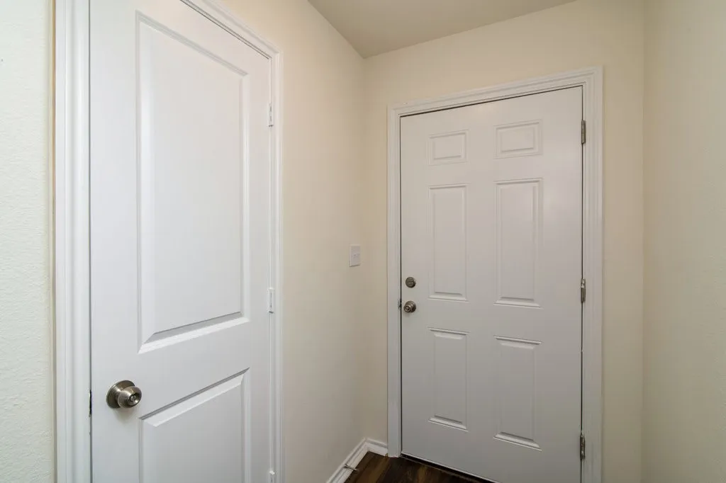 Duplex For Rent in Grayson County , 201 S May Street 1, Whitewright, Texas 75491, 3 Bedroom, 3 Bathroom, 1 Garage spaces, 1,229 Sqft, built in 2022, Price $1,495, mls#21359224, Real Estate Agent in Whitewright, Homes For Rent in Grayson county, Homes For Rent in Whitewright, Realtor in Whitewright Texas, Real Estate Brokerage Independent Realty Texas, Luminita Cordes Realtor