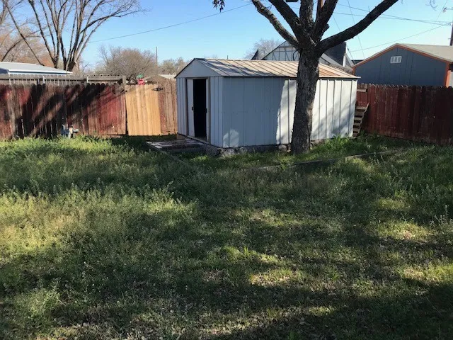 Single Family Residence For Rent in Taylor County , 5234 Burbank Drive, Abilene, Texas 79605, 3 Bedroom, 2 Bathroom, 2 Garage spaces, 1,286 Sqft, built in 1962, mls#21359228, Real Estate Agent in Abilene, Homes For Rent in Taylor county, Homes For Rent in Abilene, Realtor in Abilene Texas, Real Estate Brokerage Independent Realty Texas, Luminita Cordes Realtor