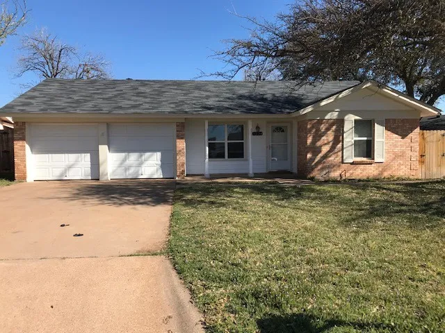 Single Family Residence For Rent