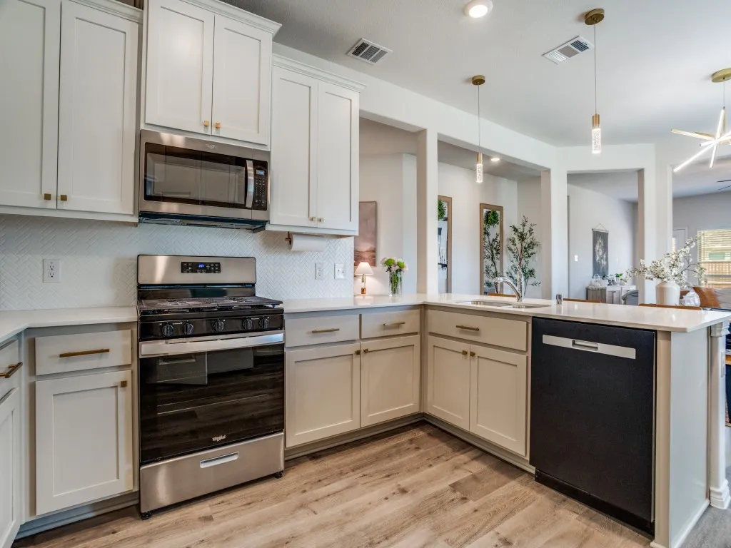 Single Family Residence For Rent in Collin County , 729 Jessica Lynn Lane, Anna, Texas 75409, 4 Bedroom, 4 Bathroom, 2 Garage spaces, 2,205 Sqft, built in 2022, mls#21358970, Real Estate Agent in Anna, Homes For Rent in Collin county, Homes For Rent in Anna, Realtor in Anna Texas, Real Estate Brokerage Independent Realty Texas, Luminita Cordes Realtor