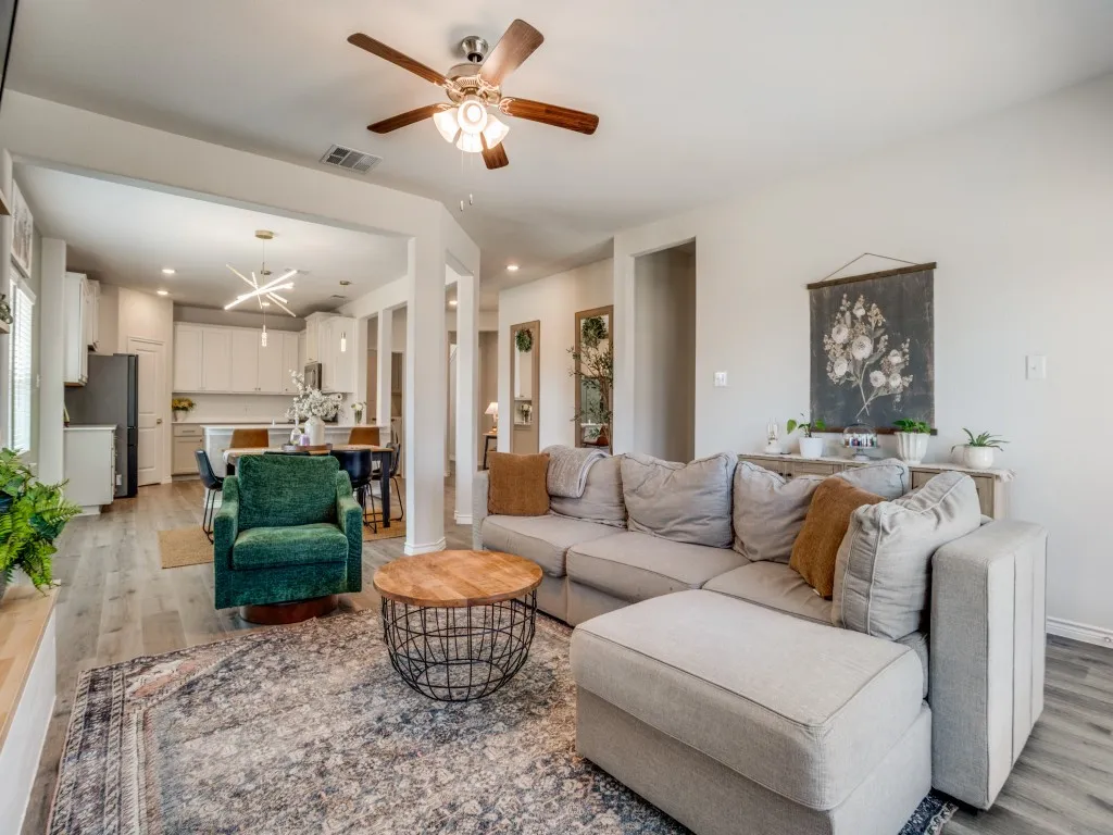 Single Family Residence For Rent in Collin County , 729 Jessica Lynn Lane, Anna, Texas 75409, 4 Bedroom, 4 Bathroom, 2 Garage spaces, 2,205 Sqft, built in 2022, mls#21358970, Real Estate Agent in Anna, Homes For Rent in Collin county, Homes For Rent in Anna, Realtor in Anna Texas, Real Estate Brokerage Independent Realty Texas, Luminita Cordes Realtor