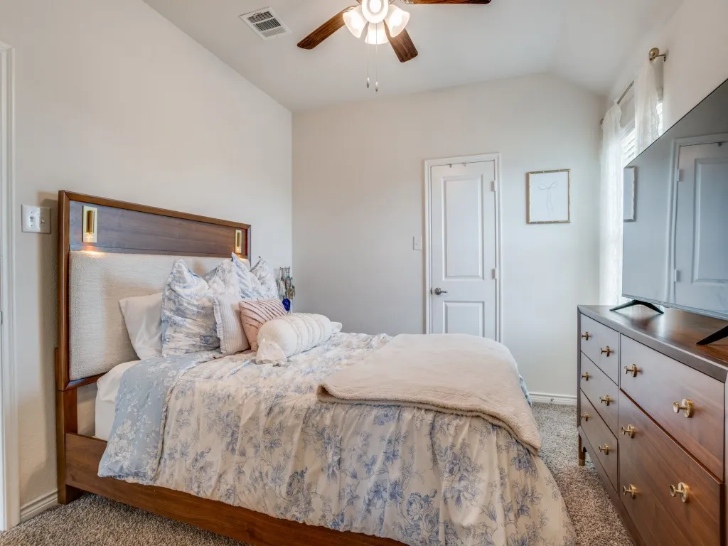 Single Family Residence For Rent in Collin County , 729 Jessica Lynn Lane, Anna, Texas 75409, 4 Bedroom, 4 Bathroom, 2 Garage spaces, 2,205 Sqft, built in 2022, mls#21358970, Real Estate Agent in Anna, Homes For Rent in Collin county, Homes For Rent in Anna, Realtor in Anna Texas, Real Estate Brokerage Independent Realty Texas, Luminita Cordes Realtor