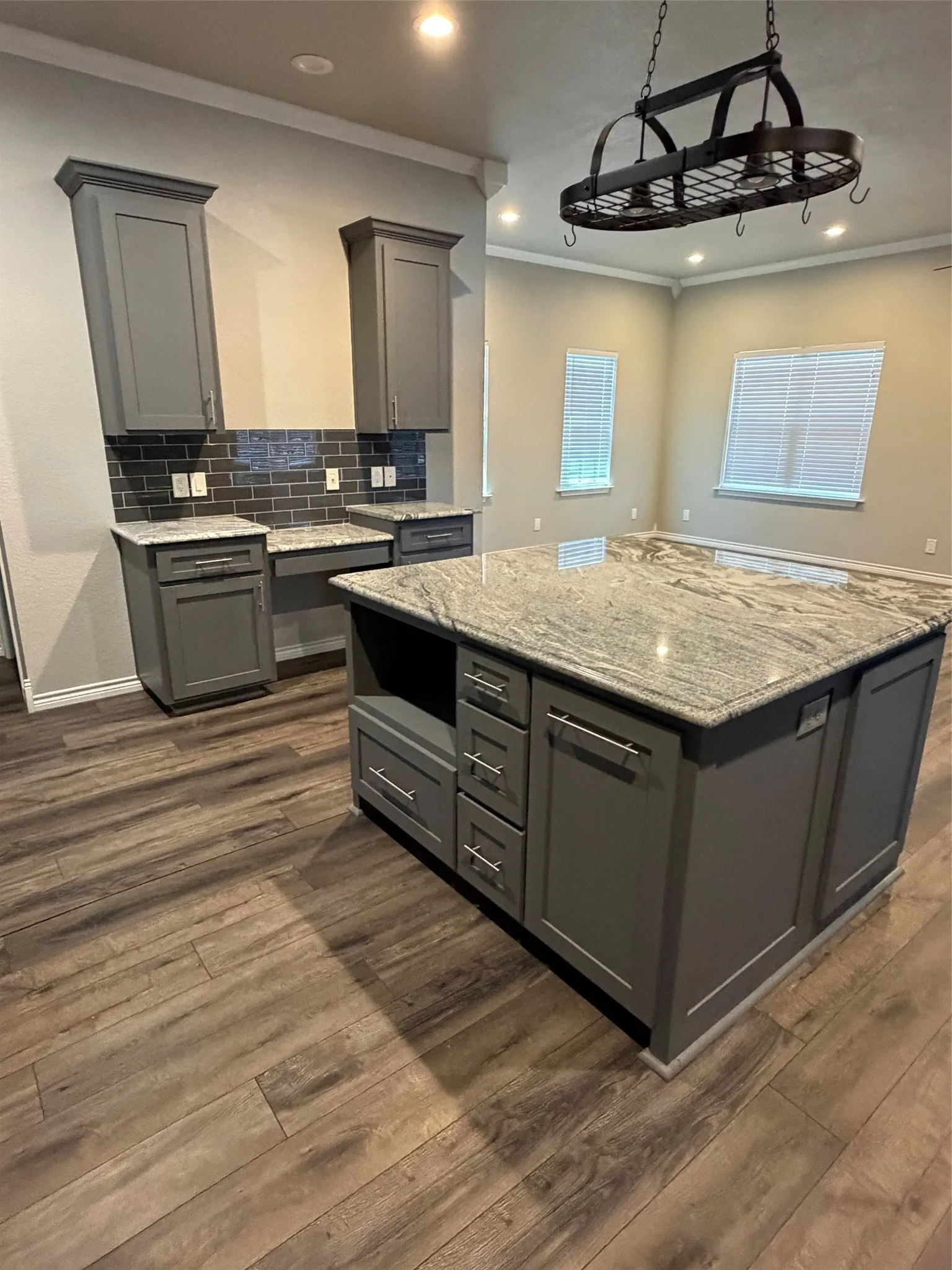 Single Family Residence For Sale in Limestone County , 706 E Palestine Street, Mexia, Texas 76667, 2 Bedroom, 2 Bathroom, Garage spaces, 1,435 Sqft, built in 1970, mls#21359235, Real Estate Agent in Mexia, Homes For Sale in Limestone county, Homes For Sale in Mexia, Realtor in Mexia Texas, Real Estate Brokerage Independent Realty Texas, Luminita Cordes Realtor