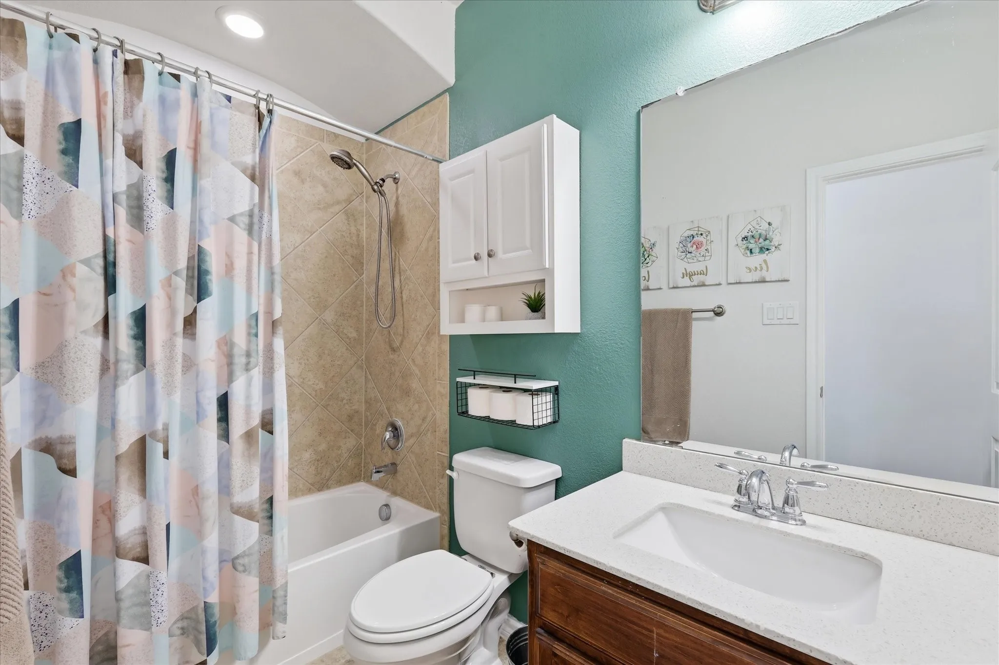 Single Family Residence For Sale in Denton County , 3237 Tamarack Lane, Denton, Texas 76226, 4 Bedroom, 3 Bathroom, 2 Garage spaces, 2,513 Sqft, built in 2015, mls#21354967, Real Estate Agent in Denton, Homes For Sale in Denton county, Homes For Sale in Denton, Realtor in Denton Texas, Real Estate Brokerage Independent Realty Texas, Luminita Cordes Realtor