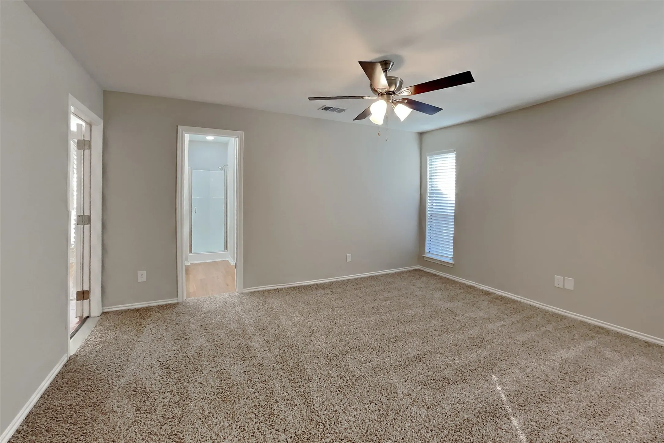Single Family Residence For Rent in Dallas County , 6602 Gardenia Drive, Rowlett, Texas 75089, 3 Bedroom, 2 Bathroom, 2 Garage spaces, 1,754 Sqft, built in 1987, mls#21359241, Real Estate Agent in Rowlett, Homes For Rent in Dallas county, Homes For Rent in Rowlett, Realtor in Rowlett Texas, Real Estate Brokerage Independent Realty Texas, Luminita Cordes Realtor