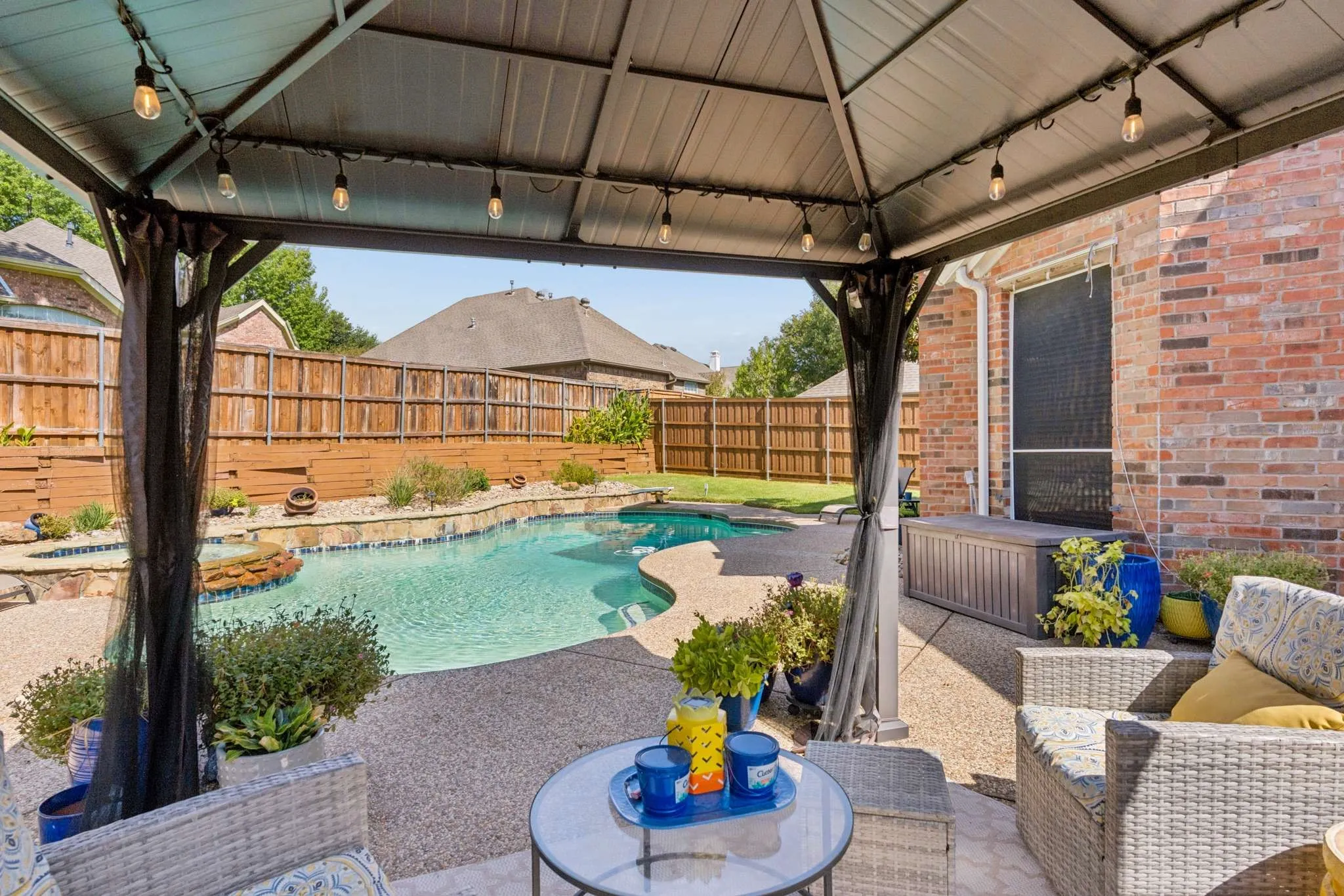 Single Family Residence For Sale in Denton County , 3413 Brightstone Court, Flower Mound, Texas 75022, 4 Bedroom, 3 Bathroom, 2 Garage spaces, 2,491 Sqft, built in 1997, mls#21357195, Real Estate Agent in Flower Mound, Homes For Sale in Denton county, Homes For Sale in Flower Mound, Realtor in Flower Mound Texas, Real Estate Brokerage Independent Realty Texas, Luminita Cordes Realtor