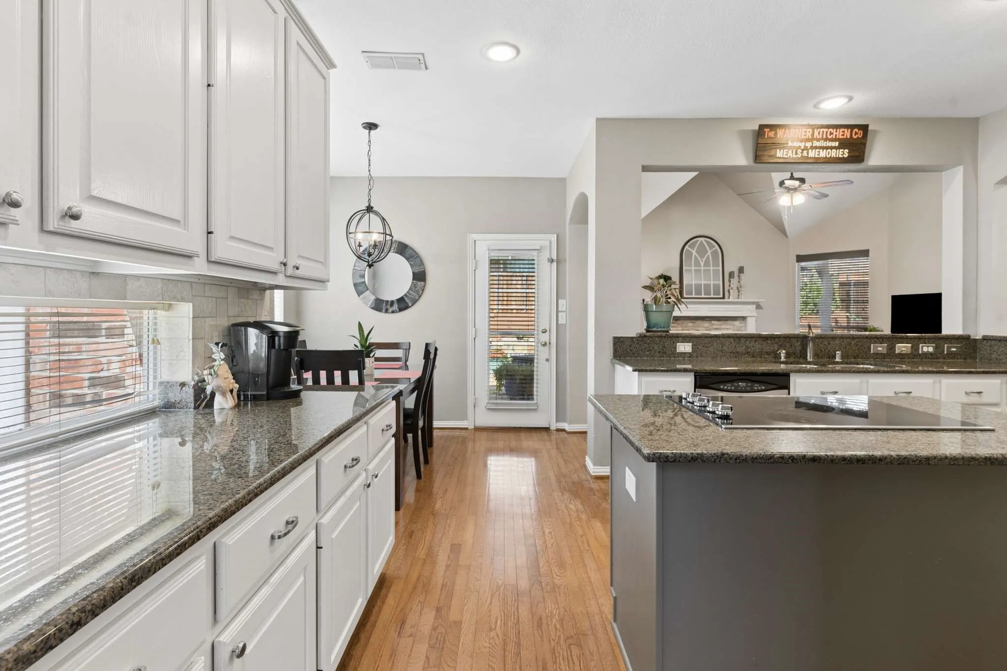 Single Family Residence For Sale in Denton County , 3413 Brightstone Court, Flower Mound, Texas 75022, 4 Bedroom, 3 Bathroom, 2 Garage spaces, 2,491 Sqft, built in 1997, mls#21357195, Real Estate Agent in Flower Mound, Homes For Sale in Denton county, Homes For Sale in Flower Mound, Realtor in Flower Mound Texas, Real Estate Brokerage Independent Realty Texas, Luminita Cordes Realtor