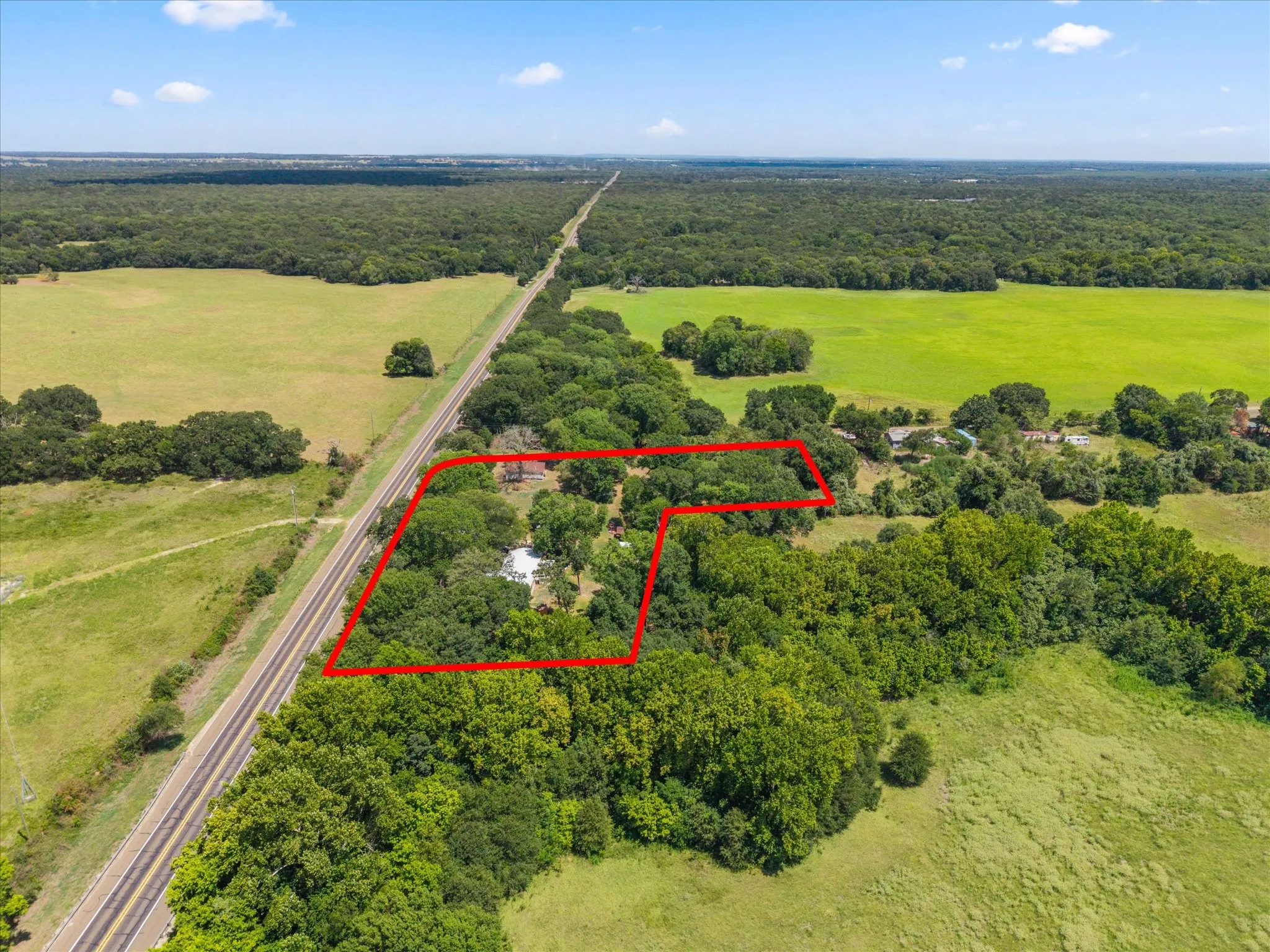 Manufactured Home For Sale in Anderson County , 24709 N US Highway 287, Athens, Texas 75751, 4 Bedroom, 3 Bathroom, Garage spaces, 2,128 Sqft, built in 1993, mls#21359094, Real Estate Agent in Athens, Homes For Sale in Anderson county, Homes For Sale in Athens, Realtor in Athens Texas, Real Estate Brokerage Independent Realty Texas, Luminita Cordes Realtor