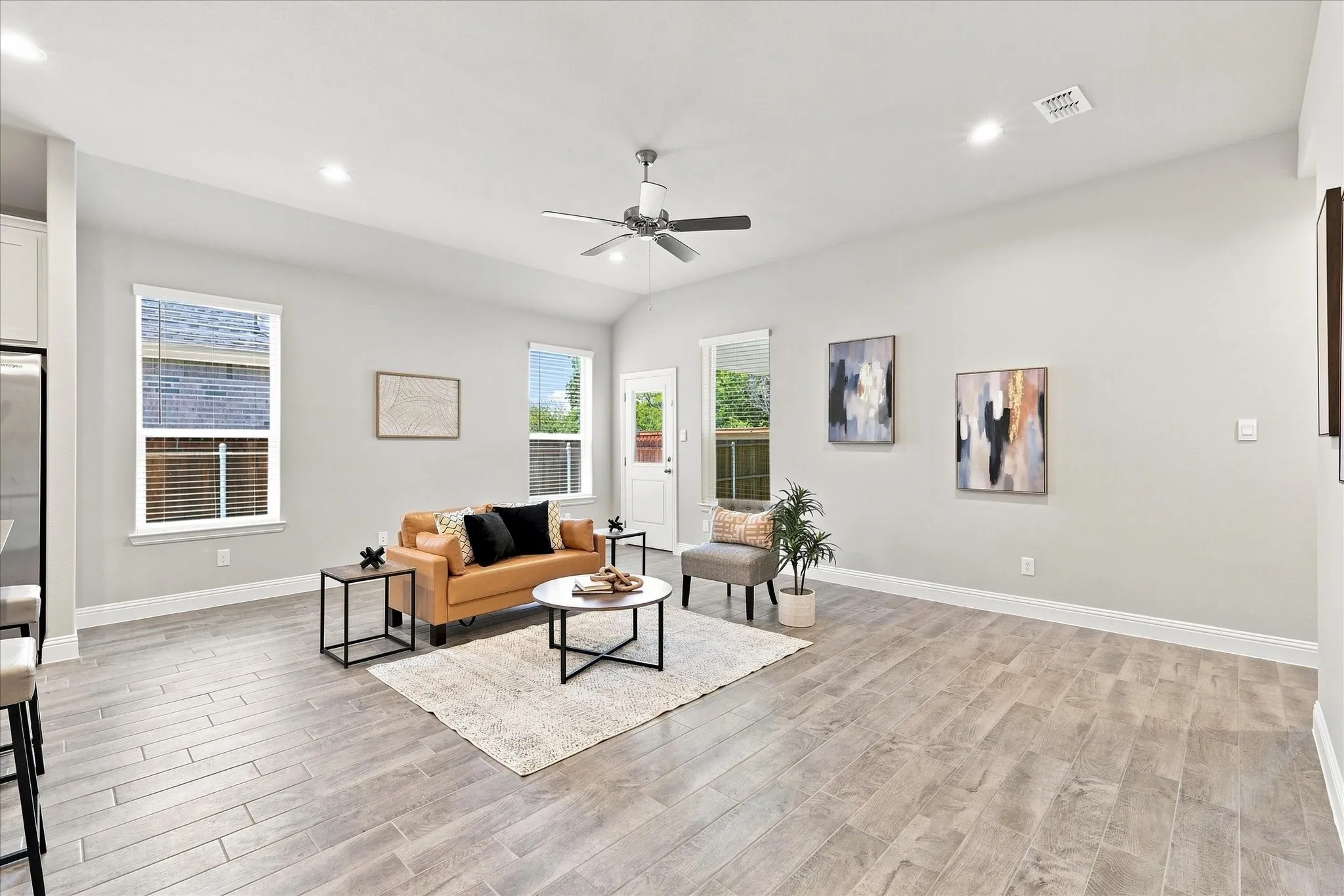 Single Family Residence For Rent in Denton County , 2704 Starling Street, Denton, Texas 76205, 5 Bedroom, 3 Bathroom, 2 Garage spaces, 2,089 Sqft, built in 2025, mls#21359243, Real Estate Agent in Denton, Homes For Rent in Denton county, Homes For Rent in Denton, Realtor in Denton Texas, Real Estate Brokerage Independent Realty Texas, Luminita Cordes Realtor