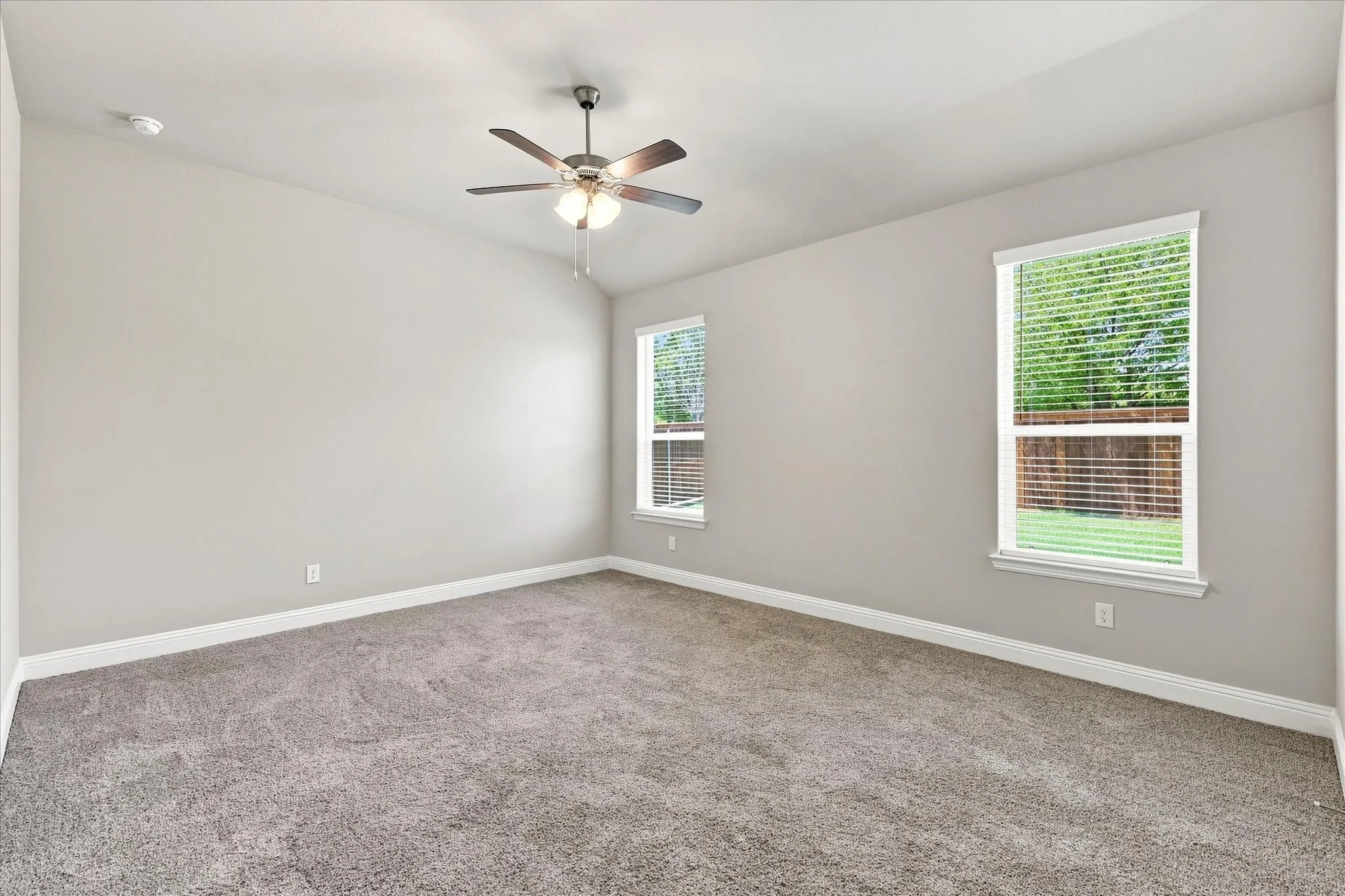 Single Family Residence For Rent in Denton County , 2704 Starling Street, Denton, Texas 76205, 5 Bedroom, 3 Bathroom, 2 Garage spaces, 2,089 Sqft, built in 2025, mls#21359243, Real Estate Agent in Denton, Homes For Rent in Denton county, Homes For Rent in Denton, Realtor in Denton Texas, Real Estate Brokerage Independent Realty Texas, Luminita Cordes Realtor